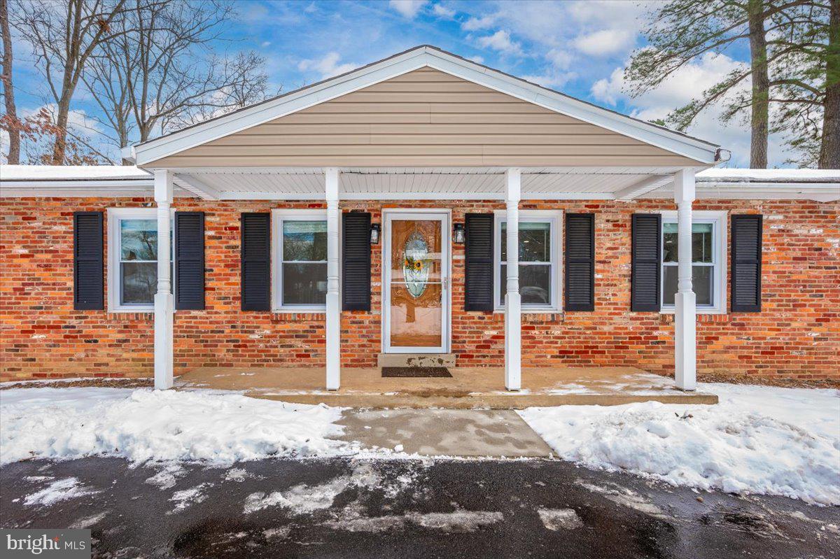 3917 PINELAND STREET