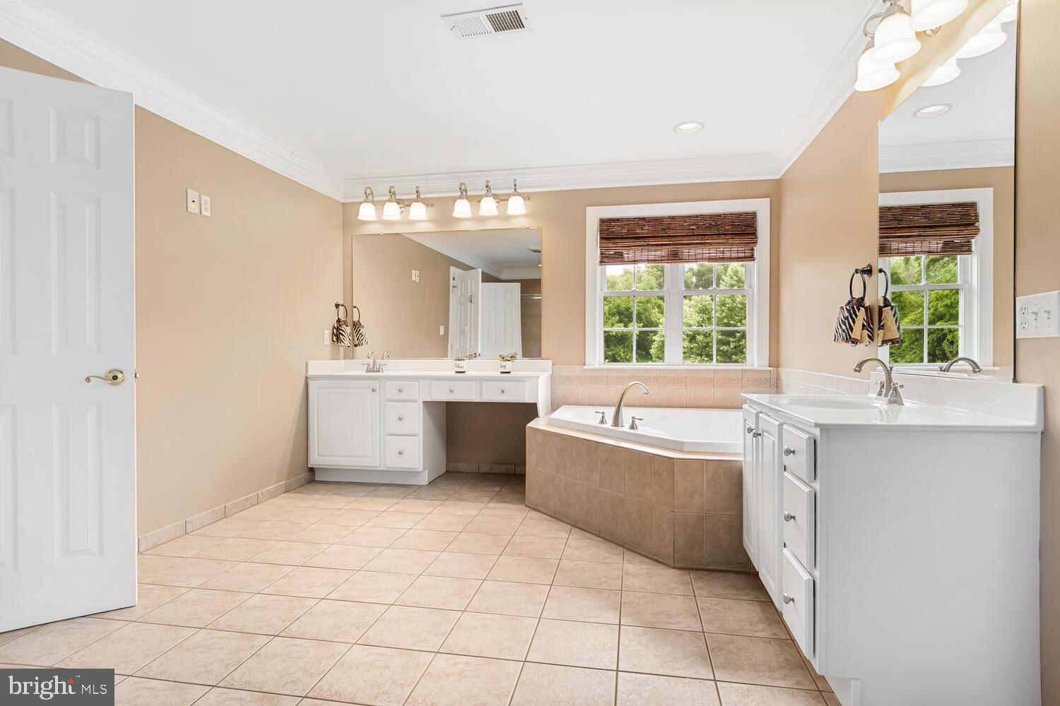 BISHOPS GRANT - Residential