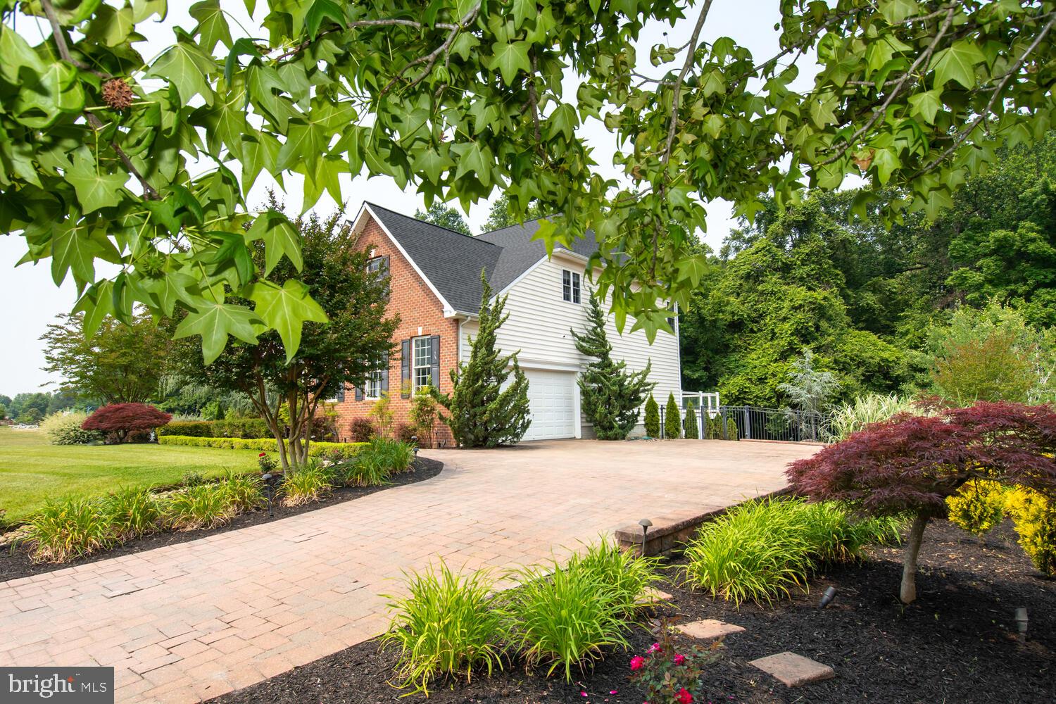 BISHOPS GRANT - Residential