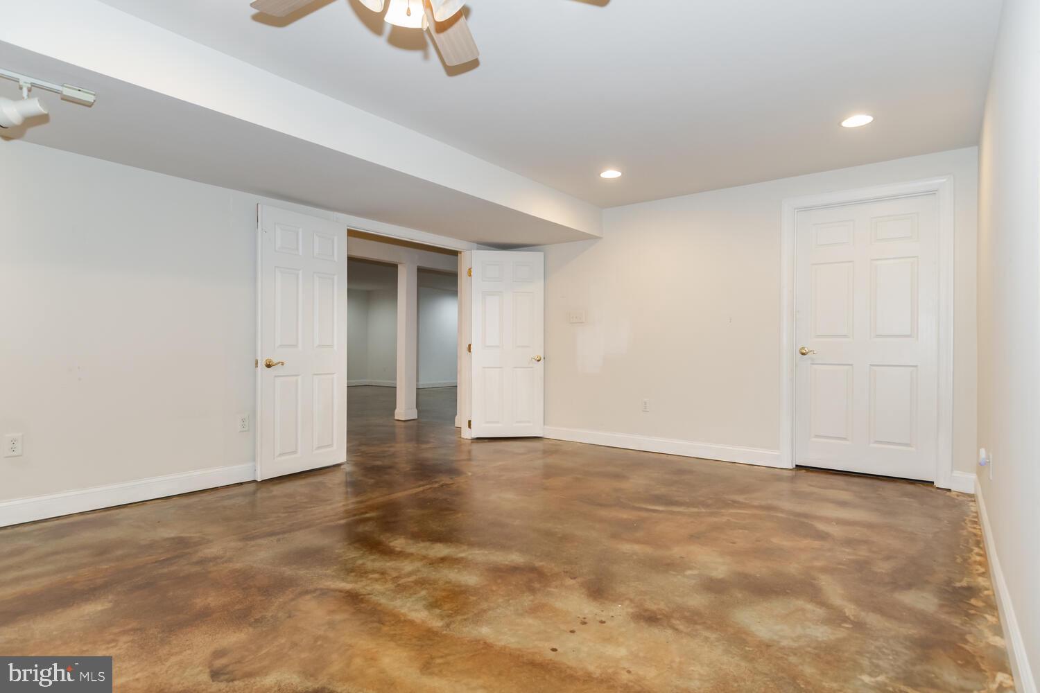 BISHOPS GRANT - Residential