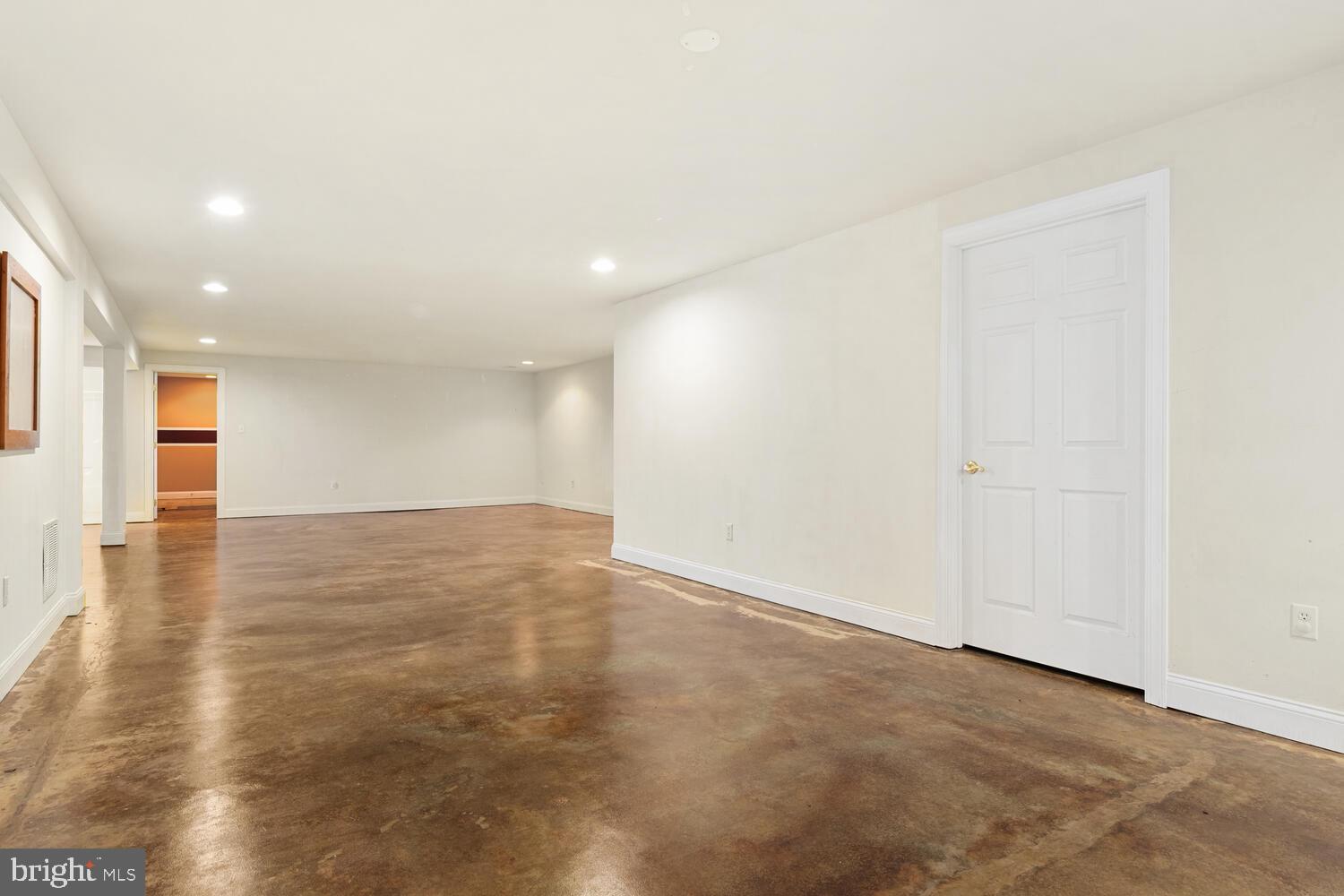 BISHOPS GRANT - Residential