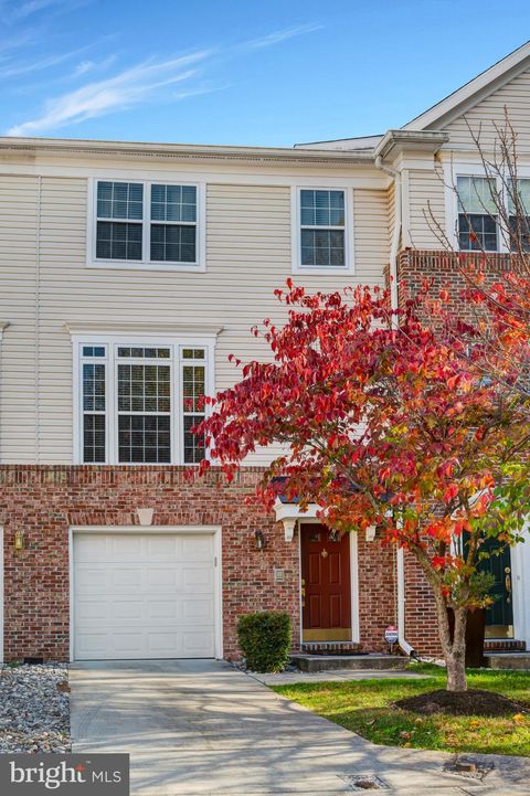Photo of 11022 Hemingway Court, SILVER SPRING, MD 20902 (MLS # MDMC2207842)