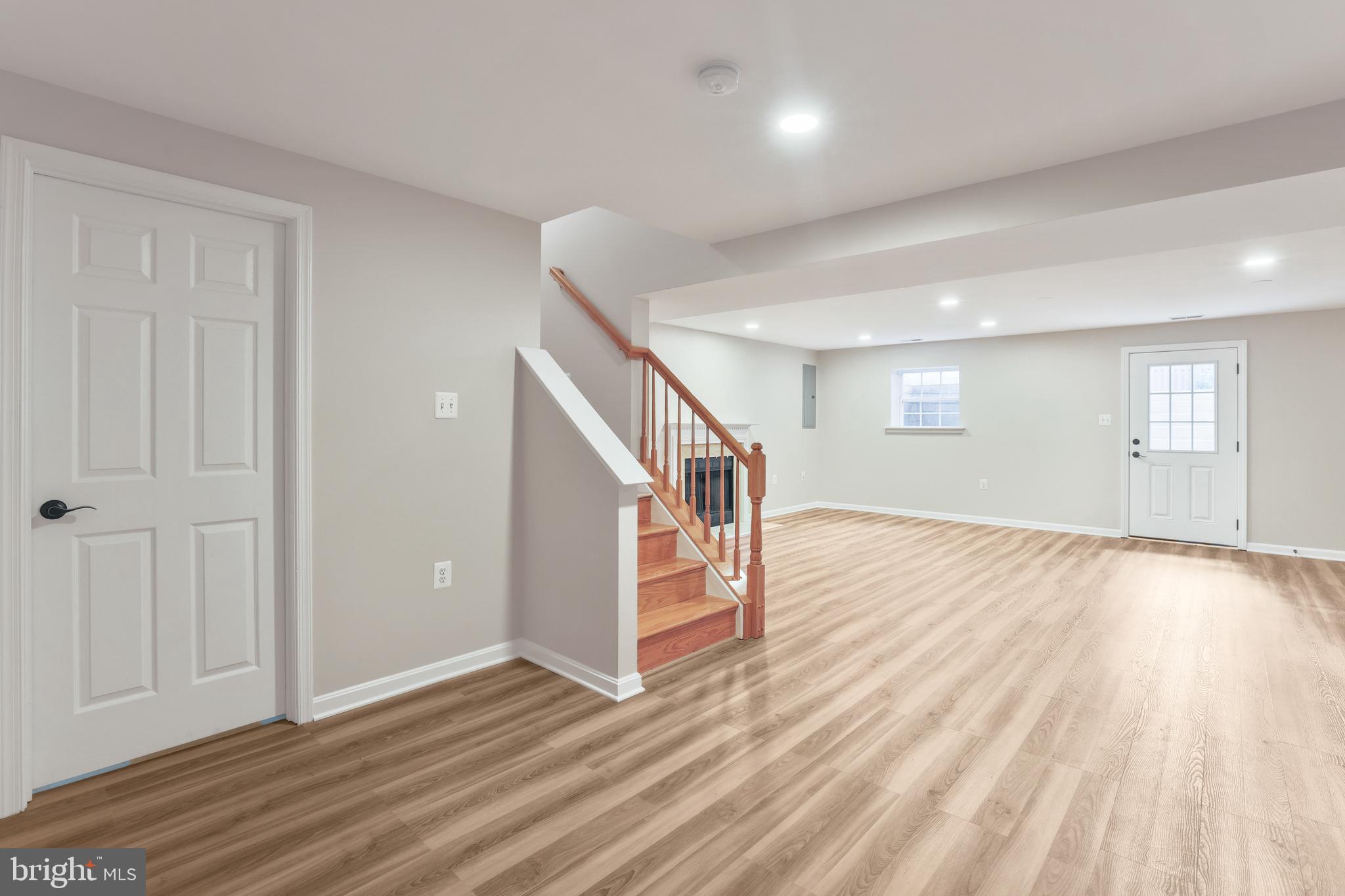 TOWNES OF BRANBURY GLEN - Residential Lease