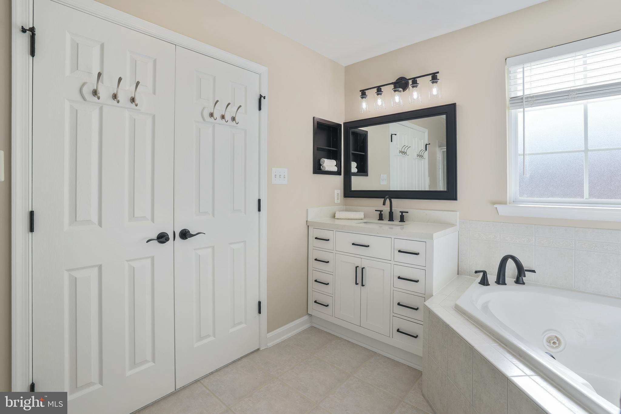 TOWNES OF BRANBURY GLEN - Residential Lease