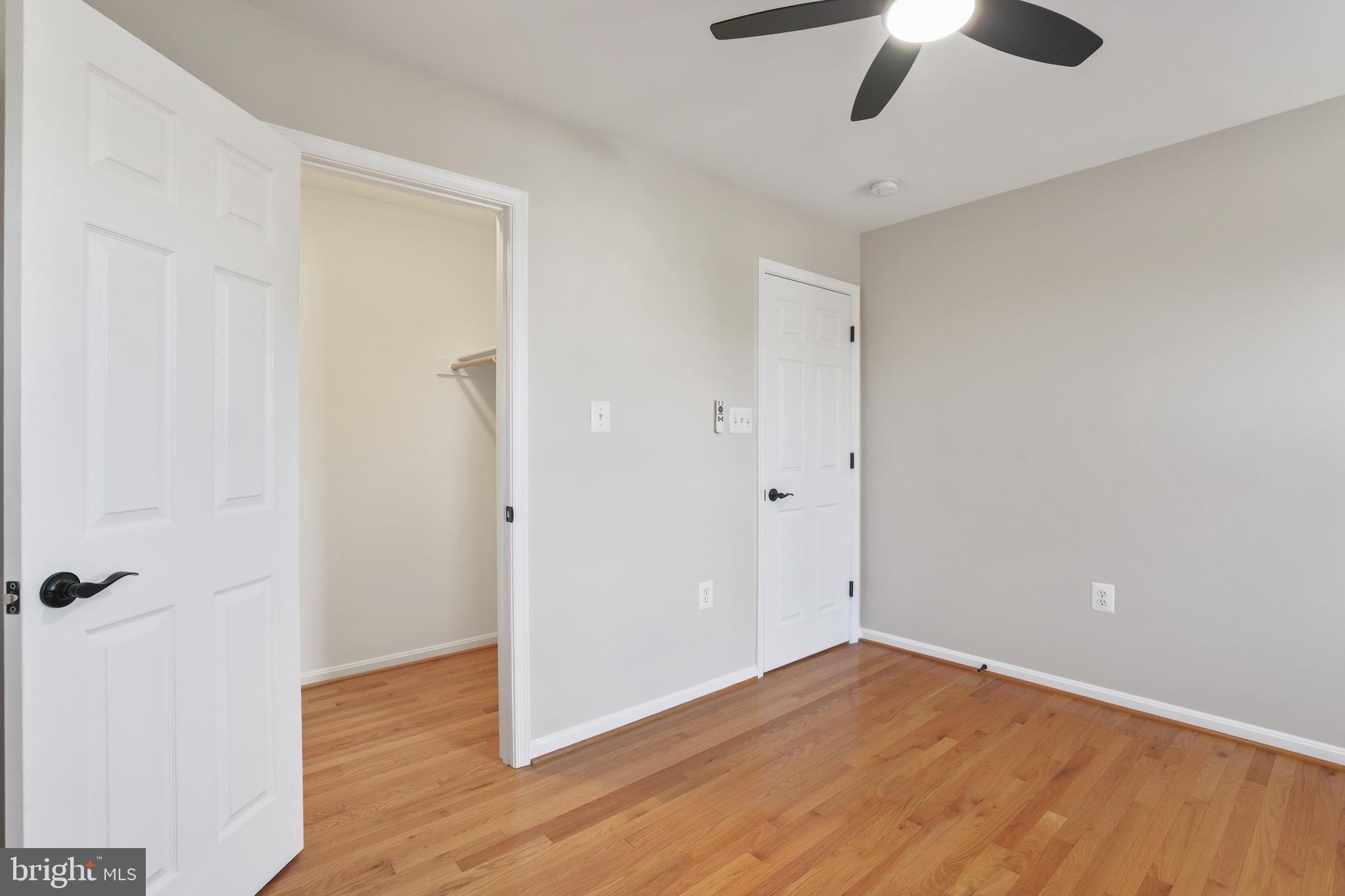 TOWNES OF BRANBURY GLEN - Residential Lease