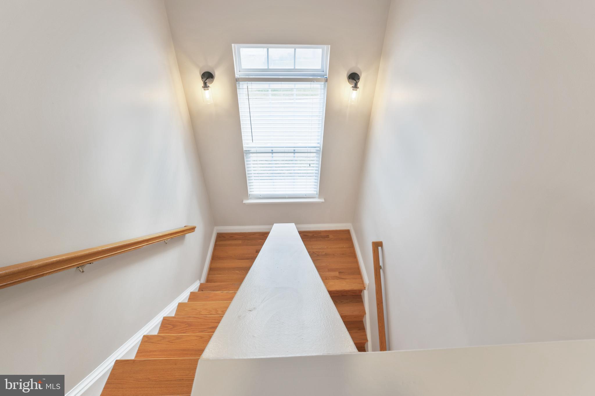 TOWNES OF BRANBURY GLEN - Residential Lease