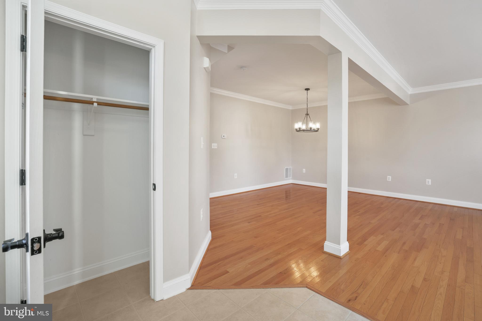 TOWNES OF BRANBURY GLEN - Residential Lease