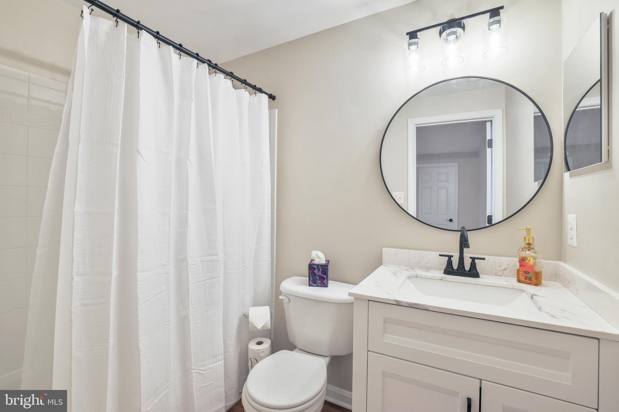 TOWNES OF BRANBURY GLEN - Residential Lease