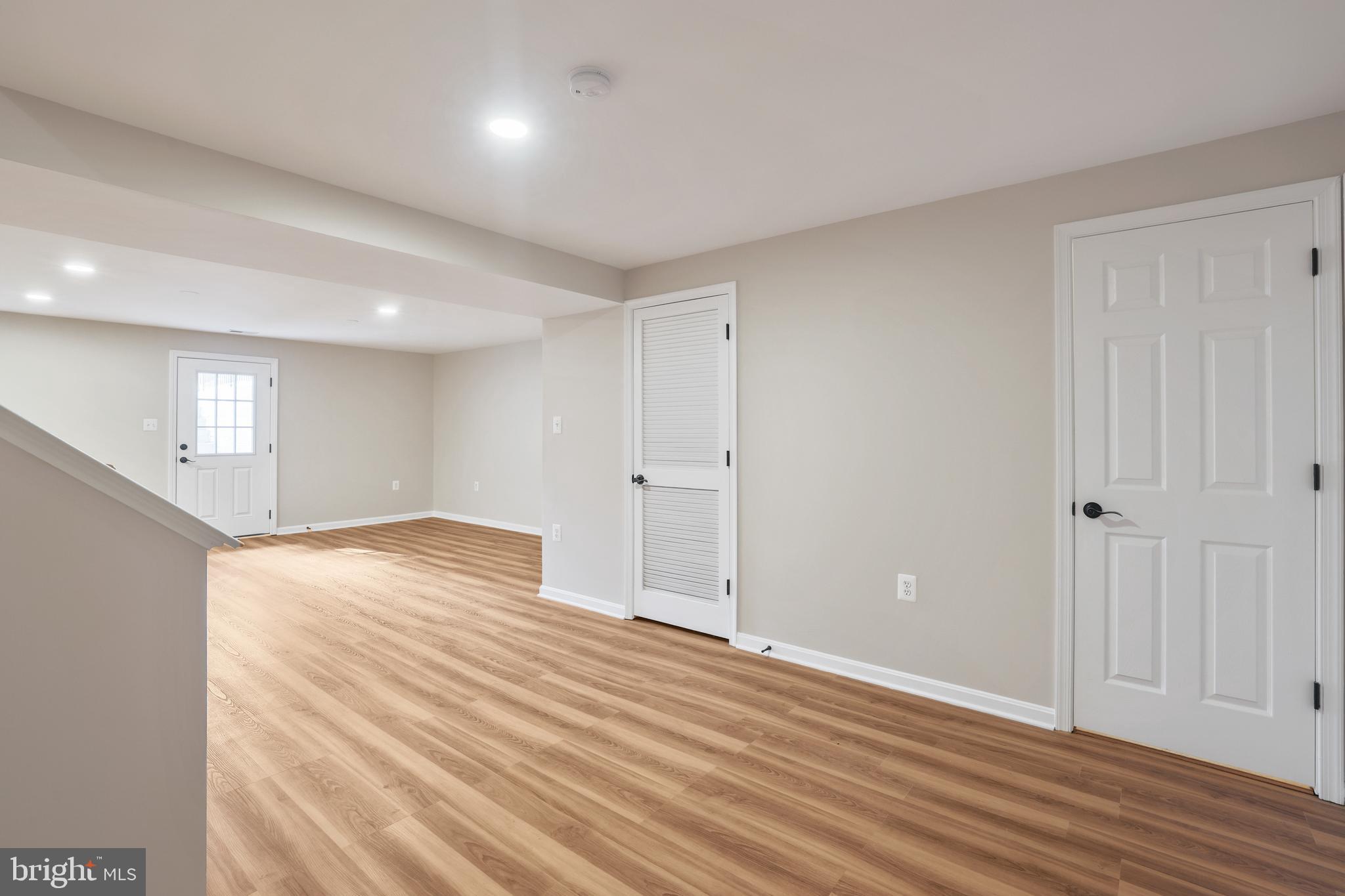 TOWNES OF BRANBURY GLEN - Residential Lease