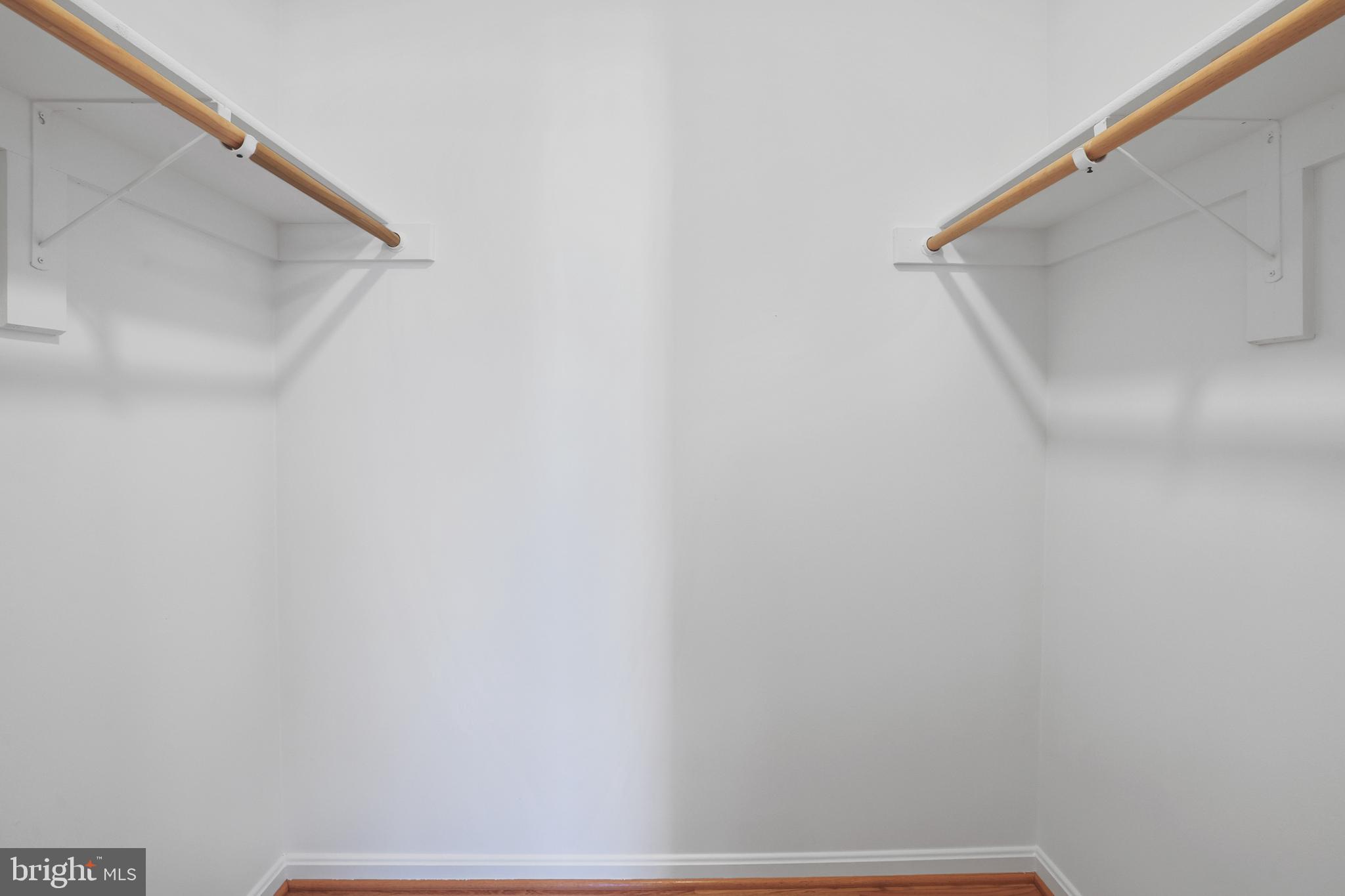 TOWNES OF BRANBURY GLEN - Residential Lease