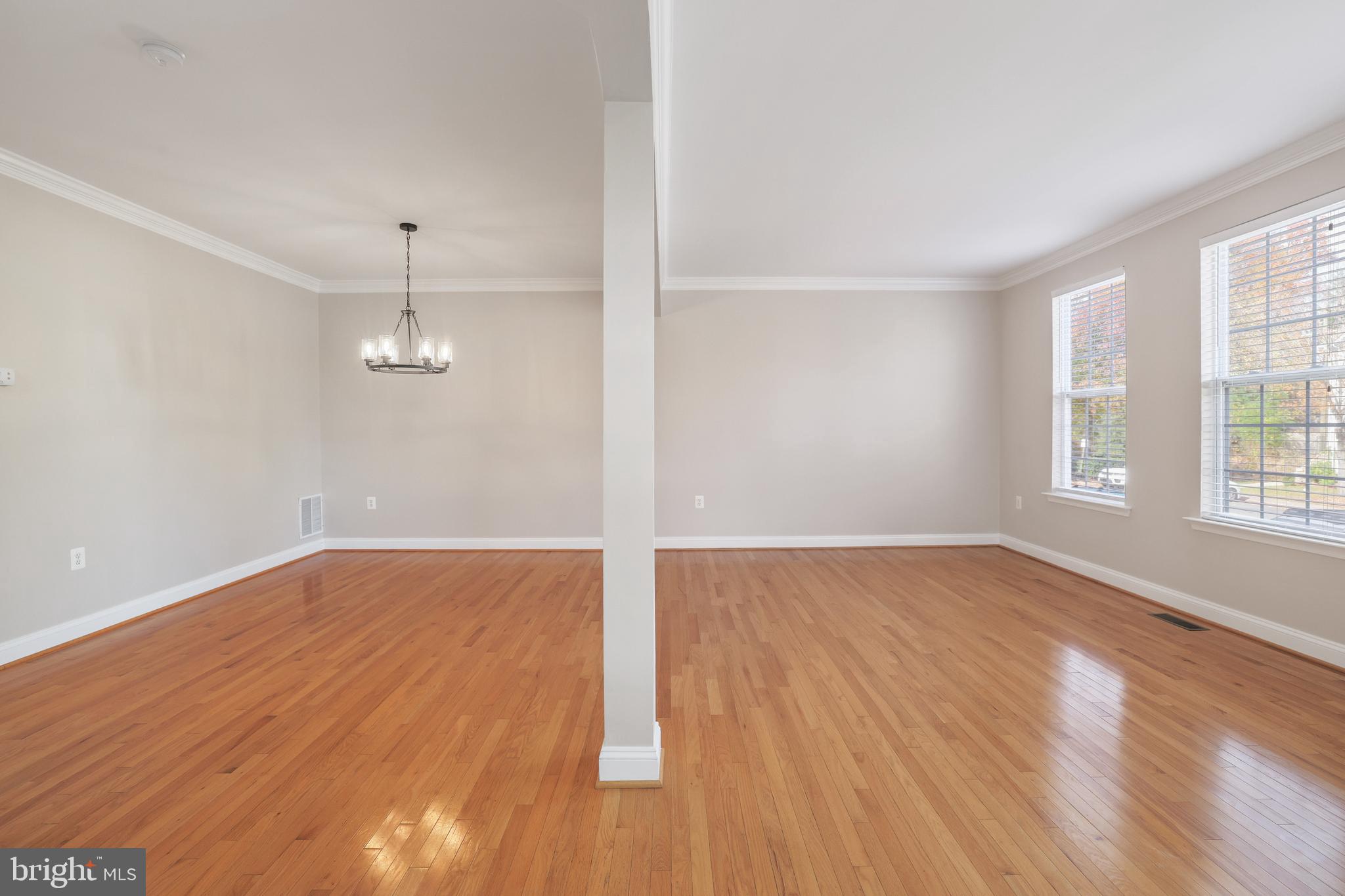 TOWNES OF BRANBURY GLEN - Residential Lease