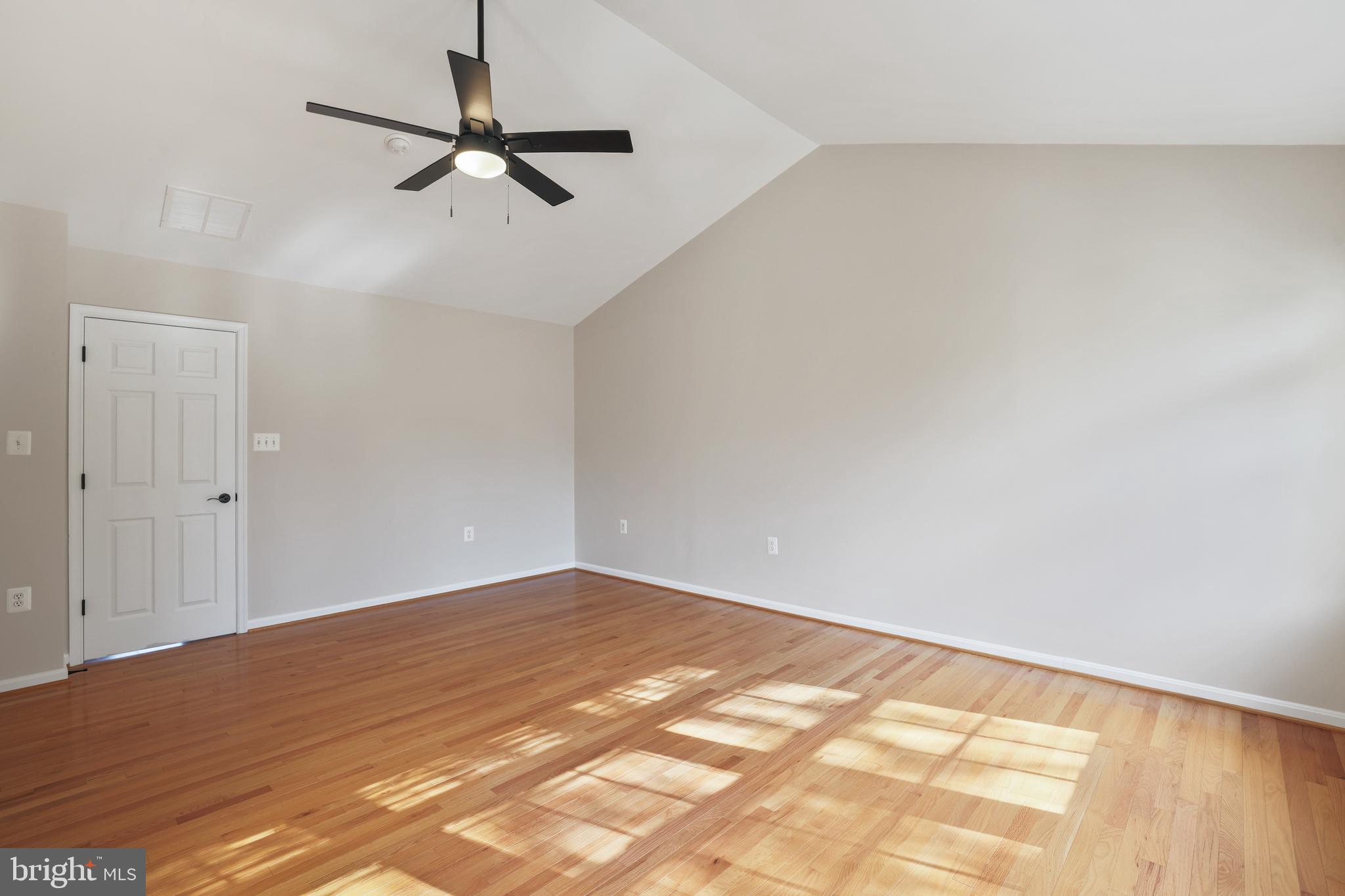 TOWNES OF BRANBURY GLEN - Residential Lease