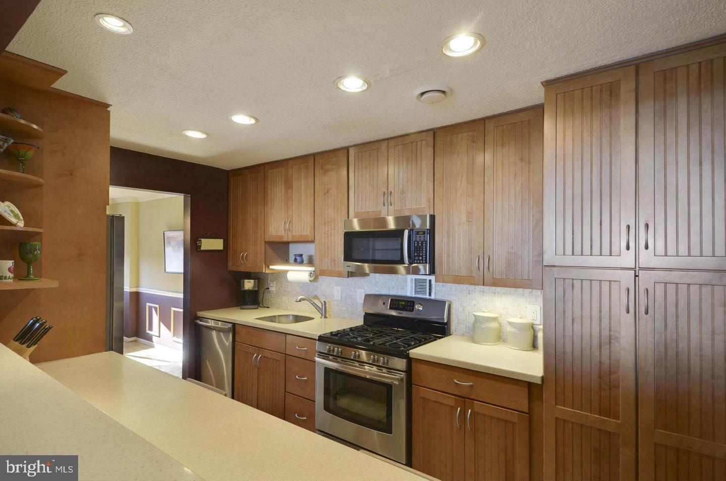 4 MONROE STREET 1305