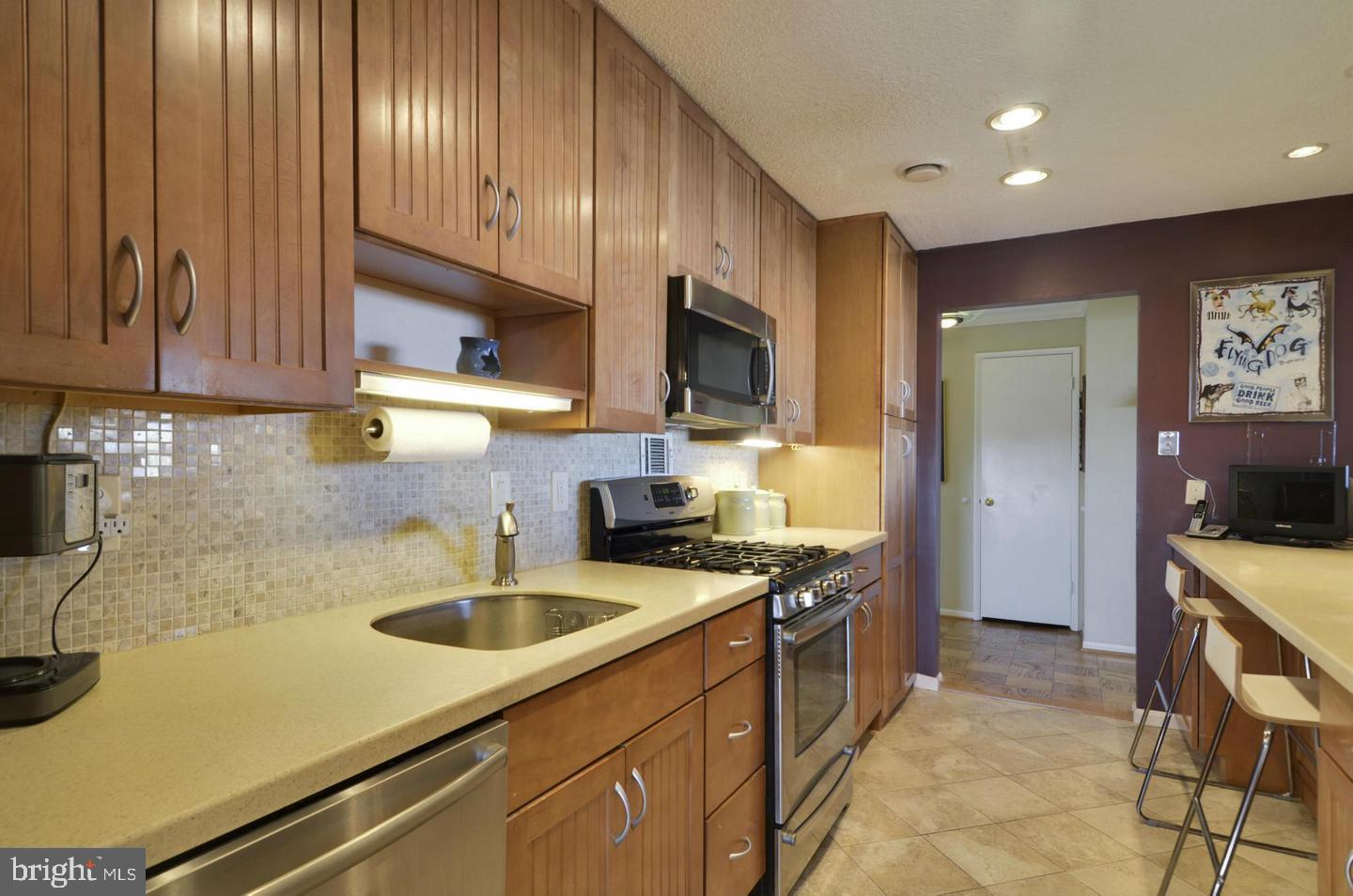 4 MONROE STREET 1305