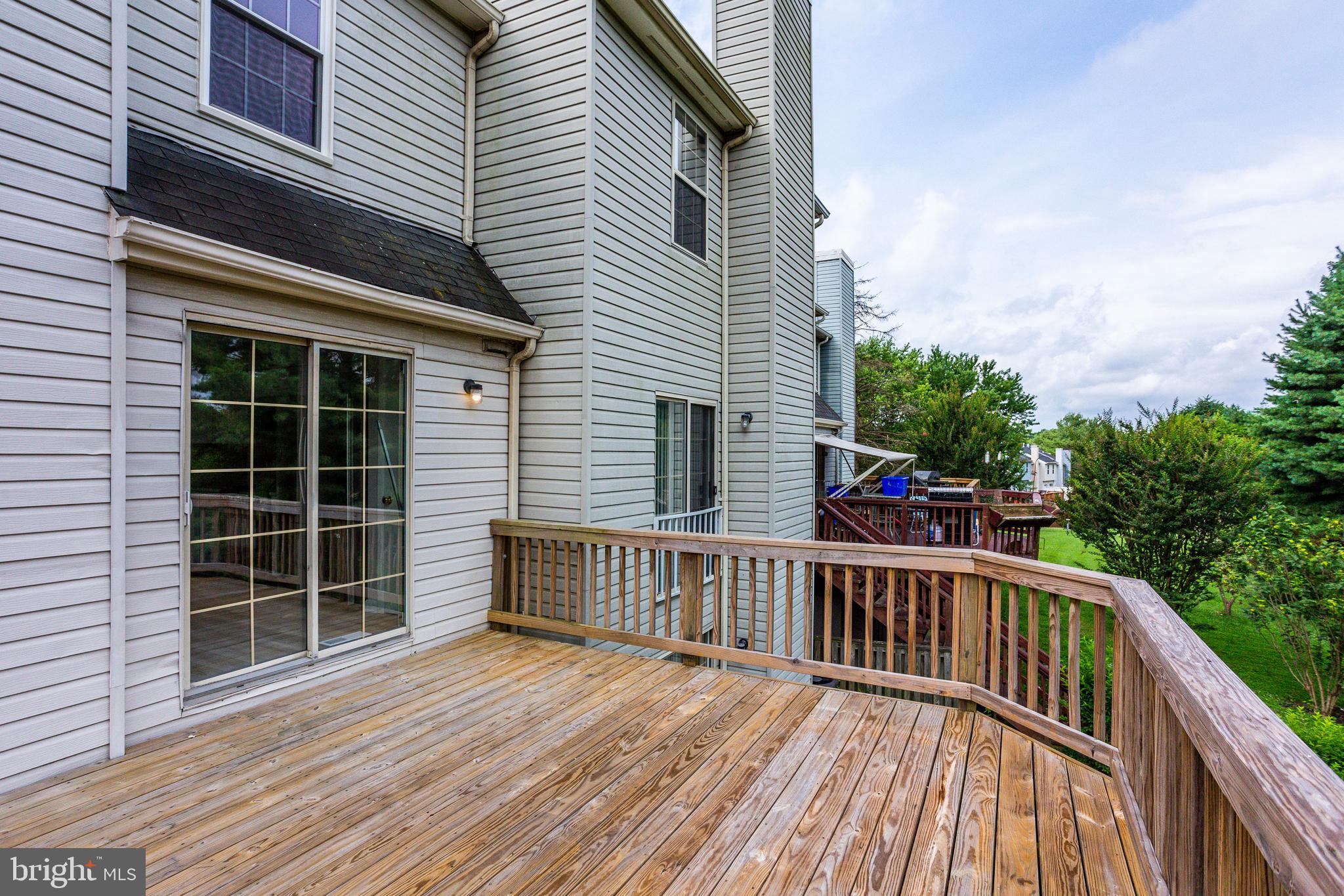 FLOWER HILL - Residential