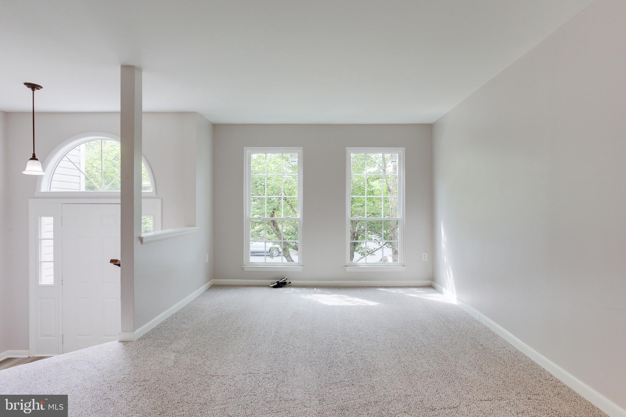 FLOWER HILL - Residential