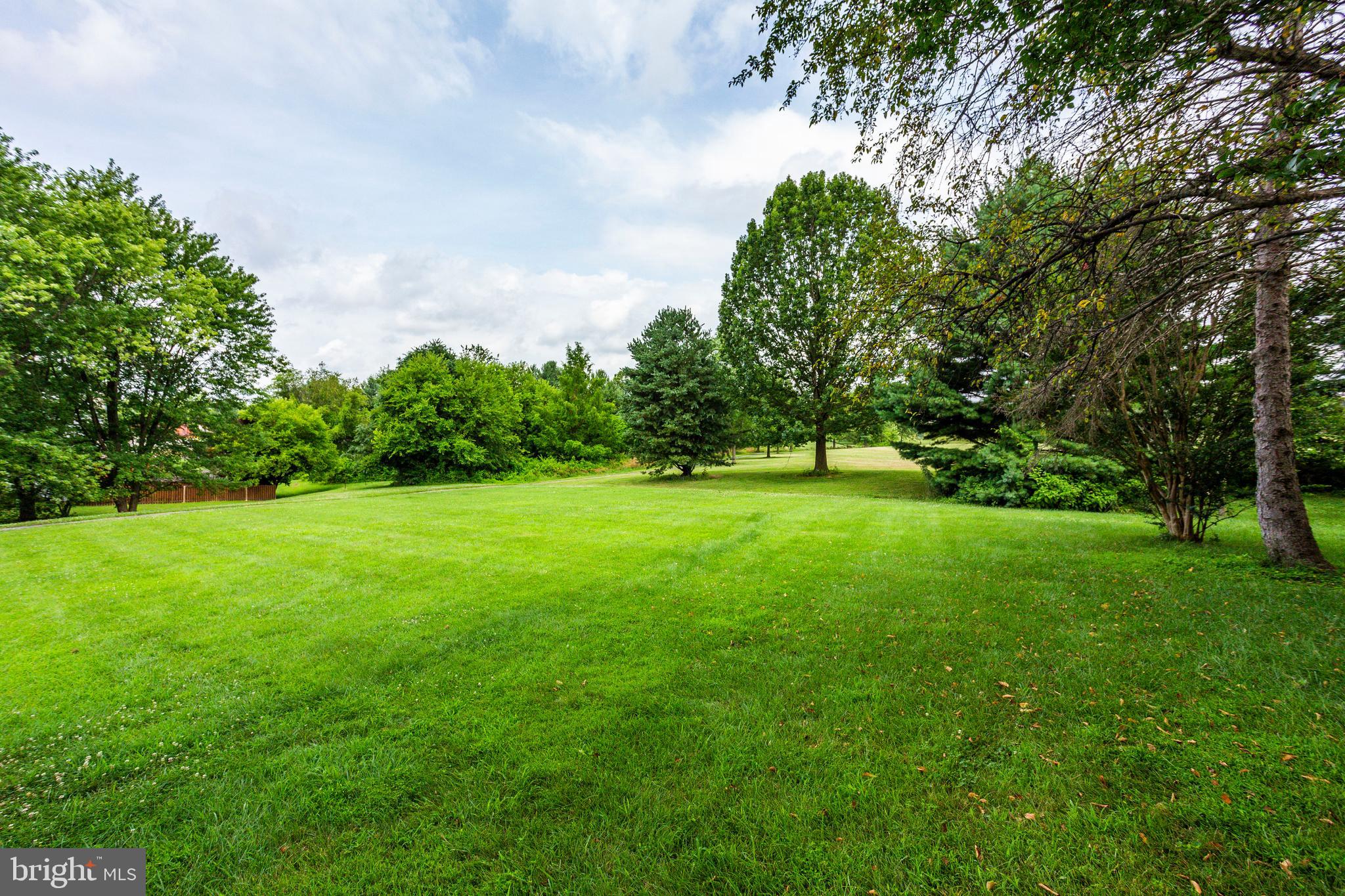 FLOWER HILL - Residential