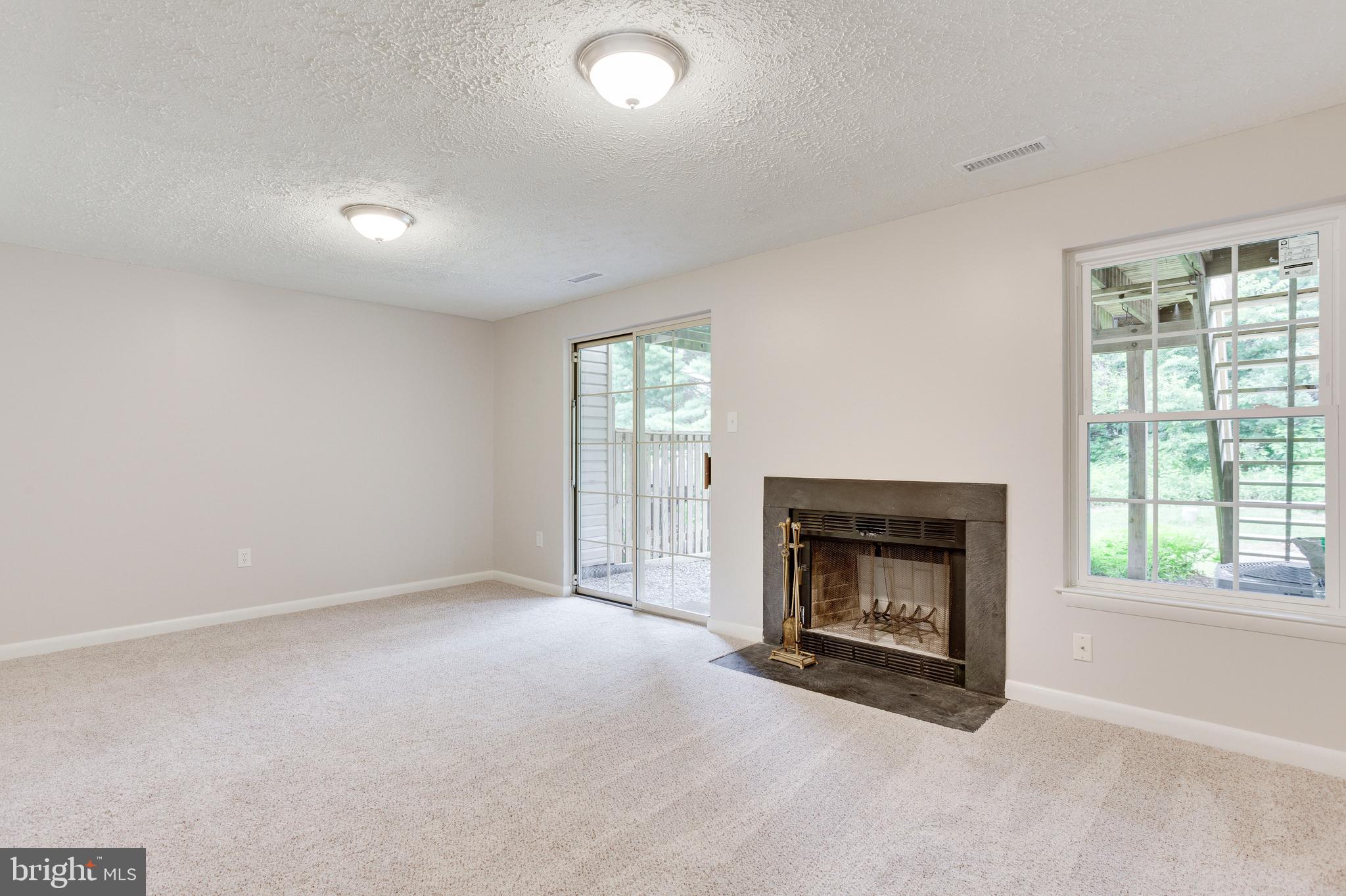 FLOWER HILL - Residential