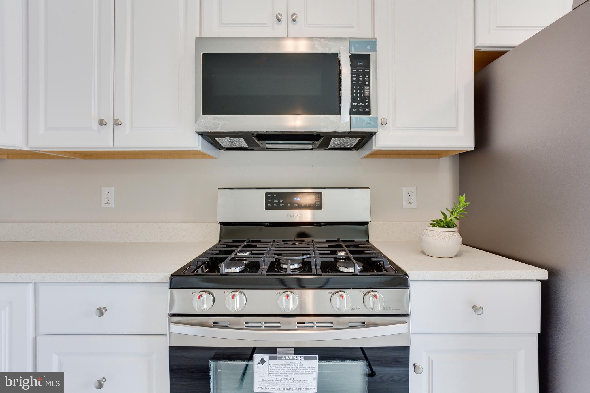 FLOWER HILL - Residential