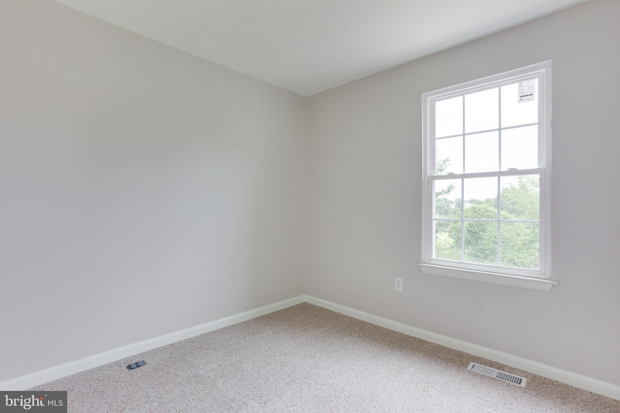 FLOWER HILL - Residential