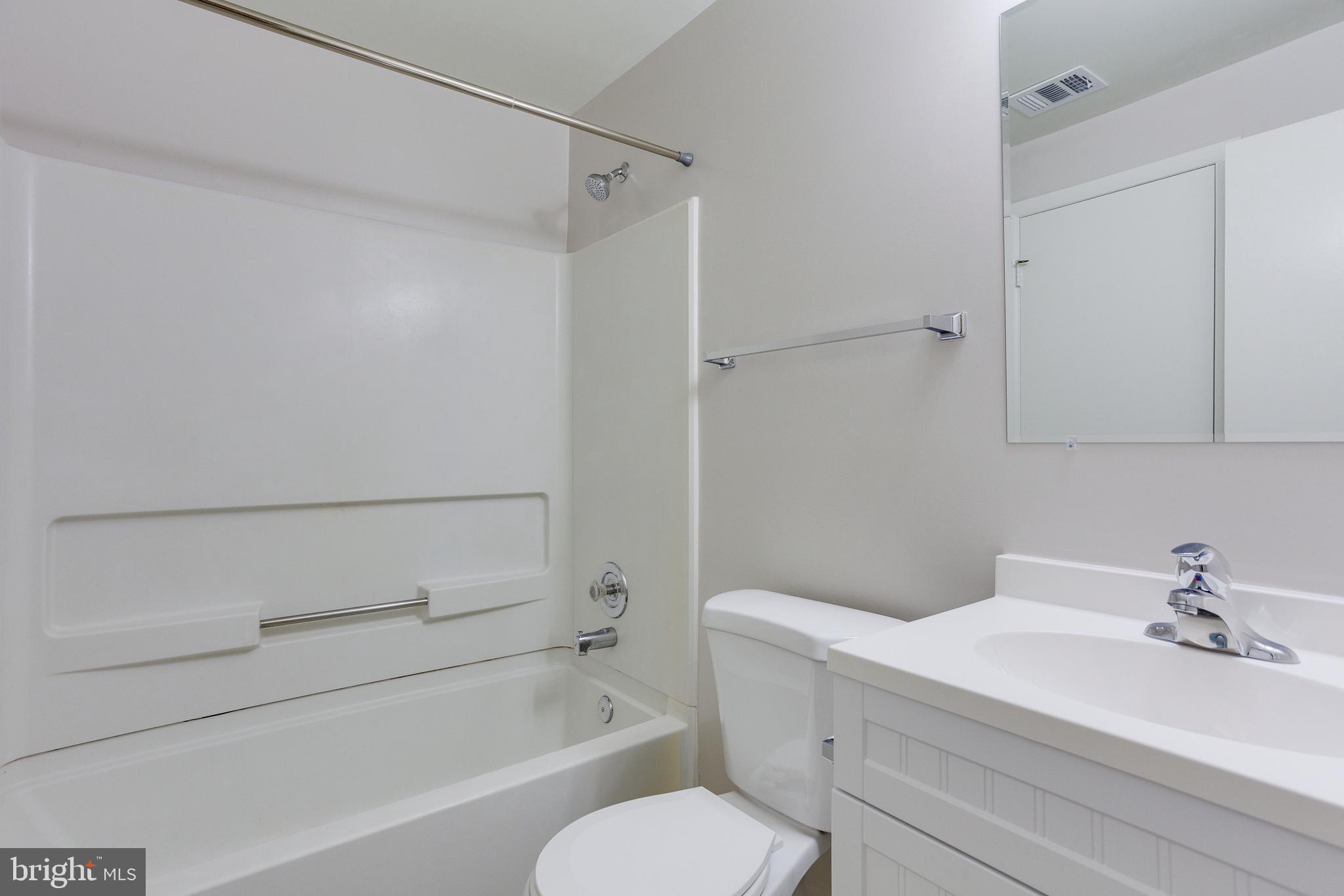 FLOWER HILL - Residential