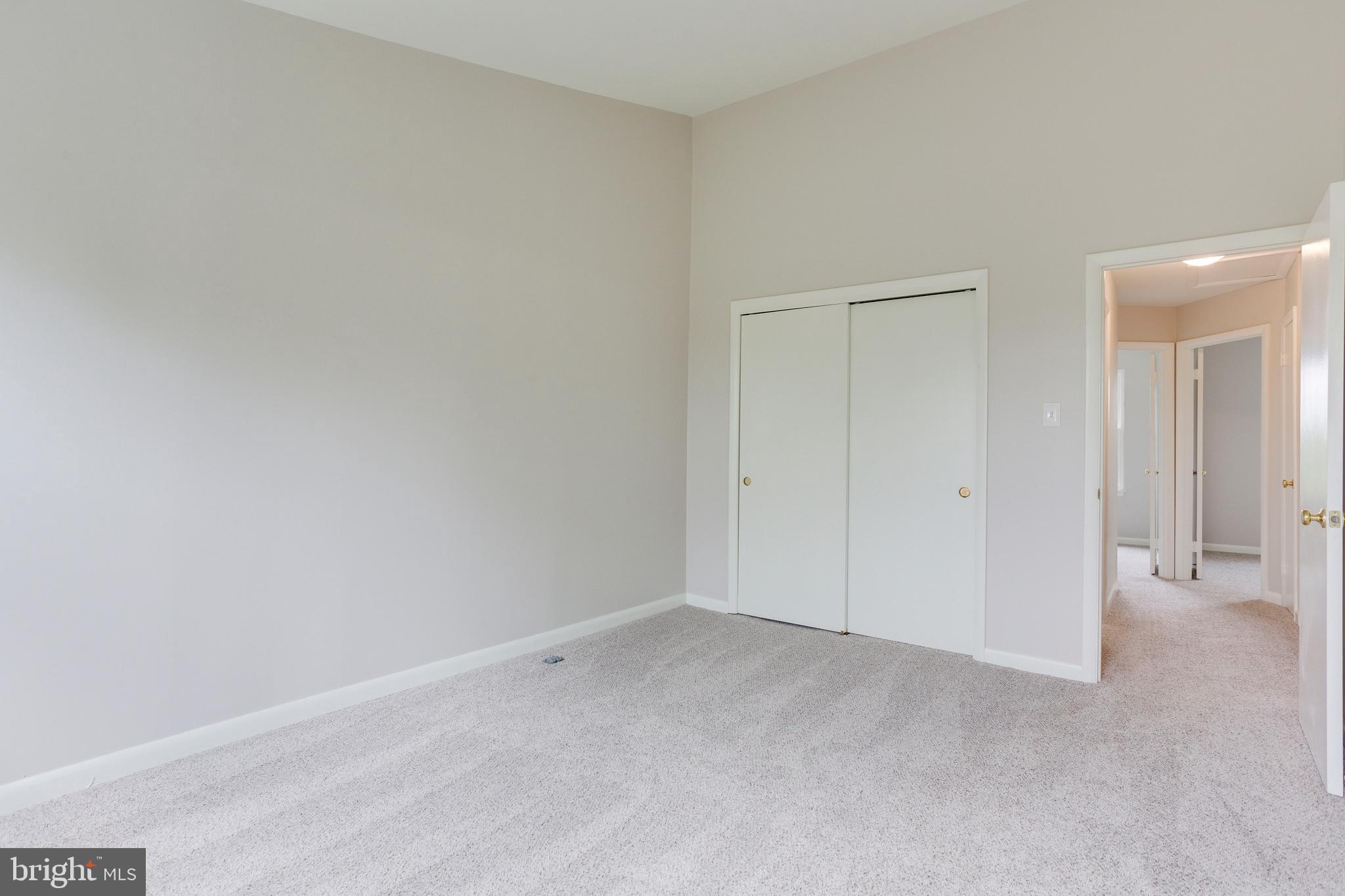 FLOWER HILL - Residential