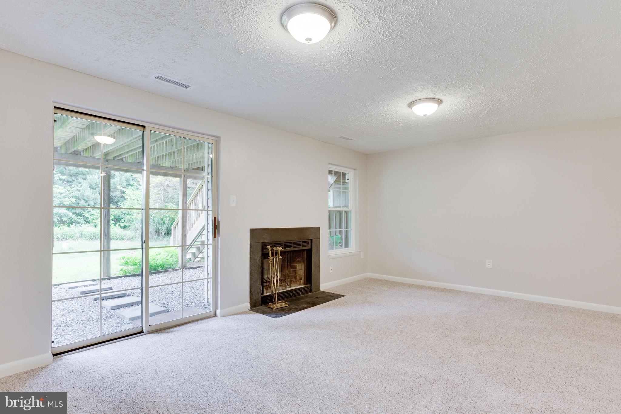 FLOWER HILL - Residential