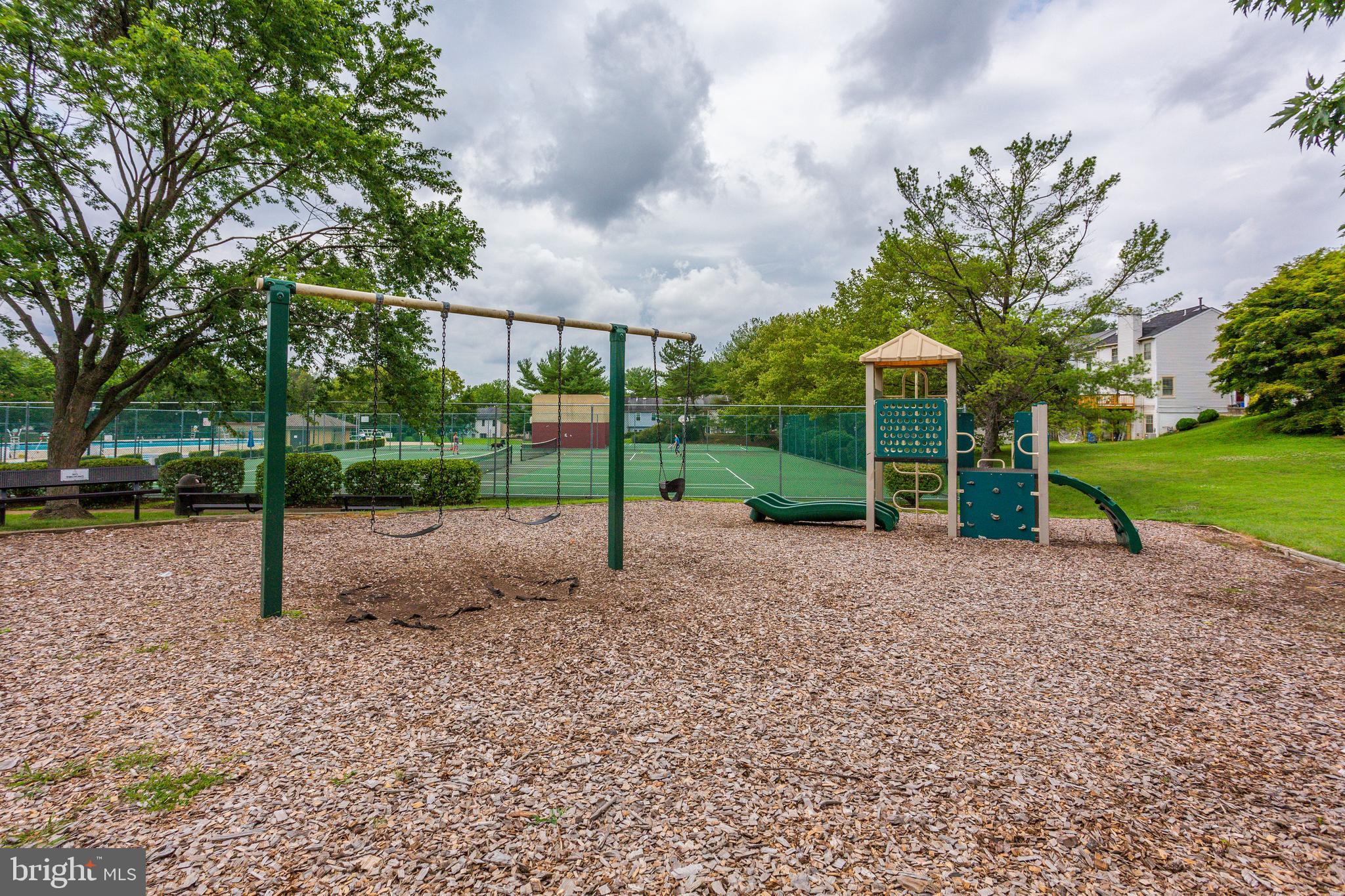 FLOWER HILL - Residential