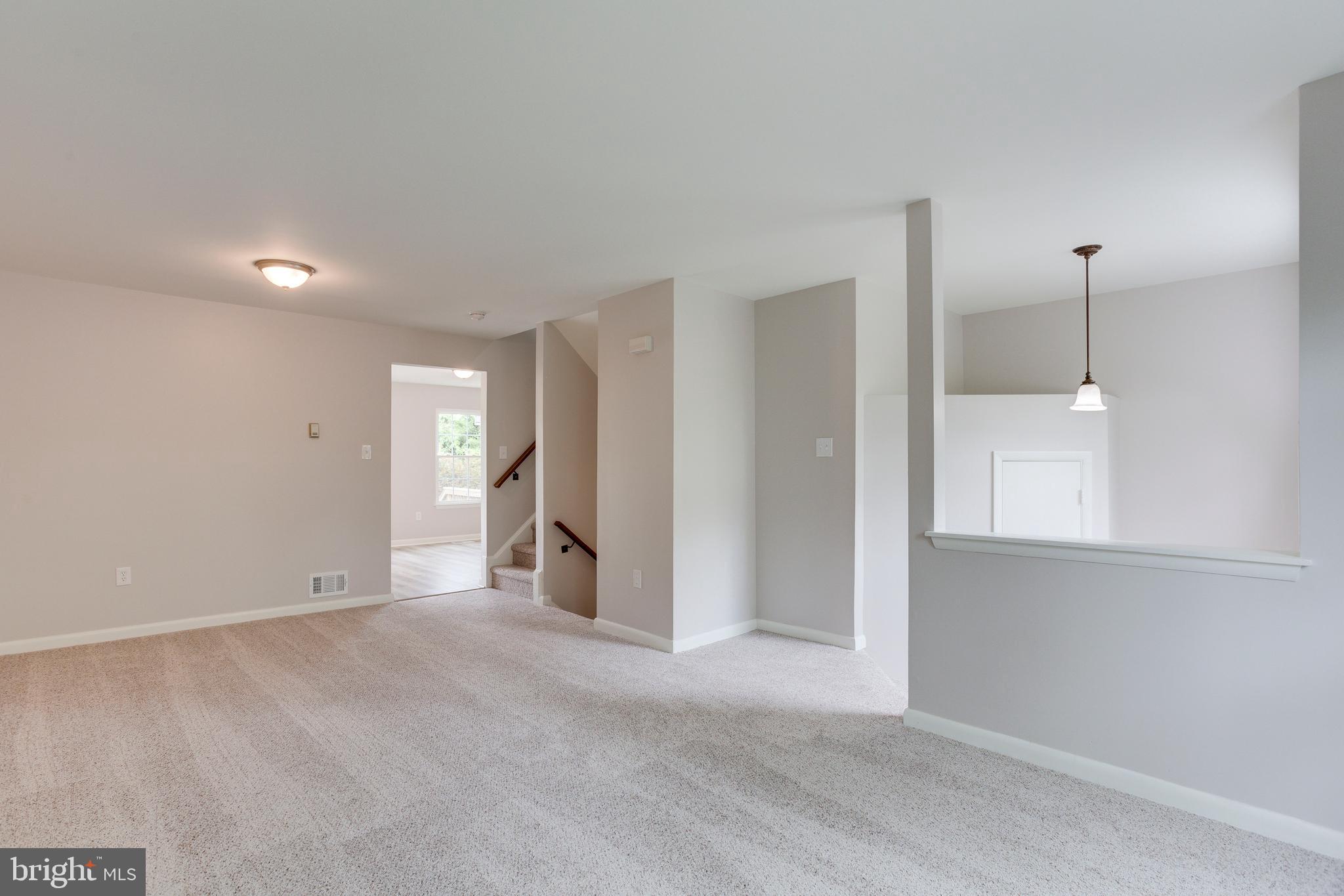 FLOWER HILL - Residential