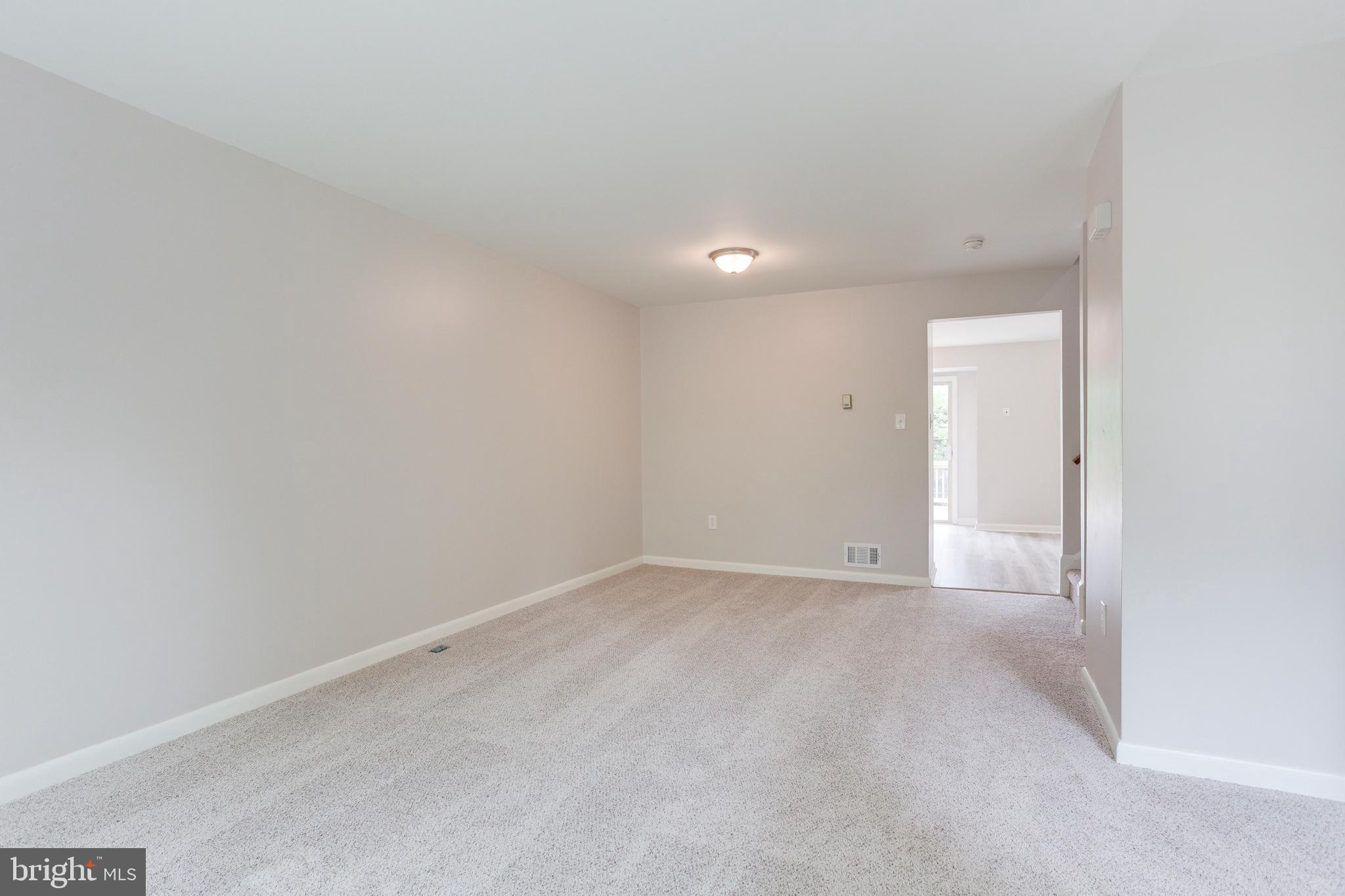 FLOWER HILL - Residential