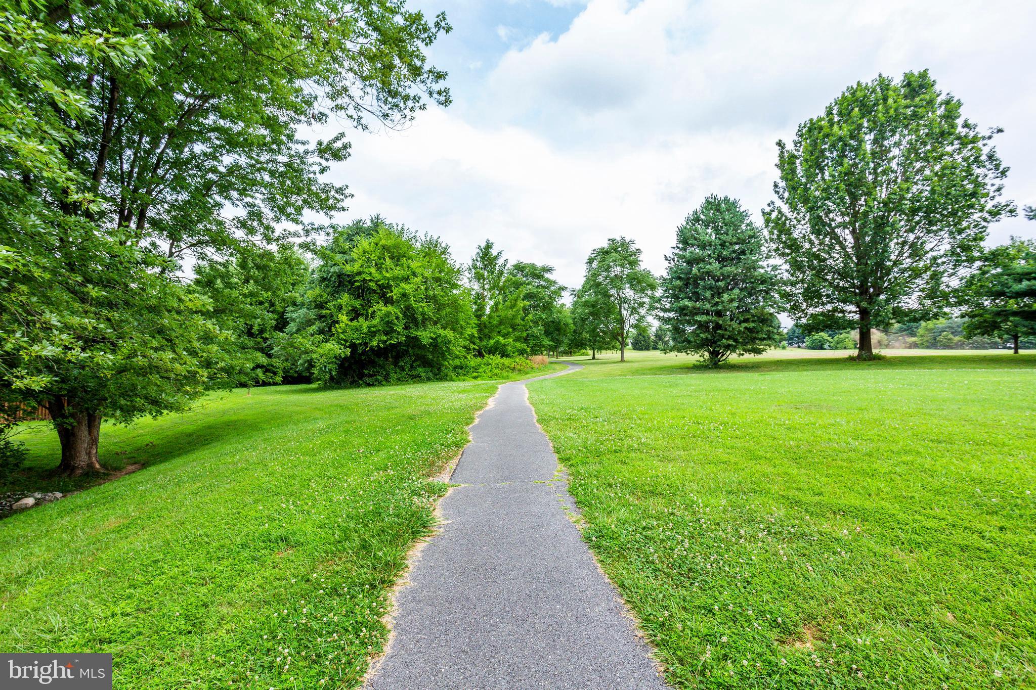 FLOWER HILL - Residential