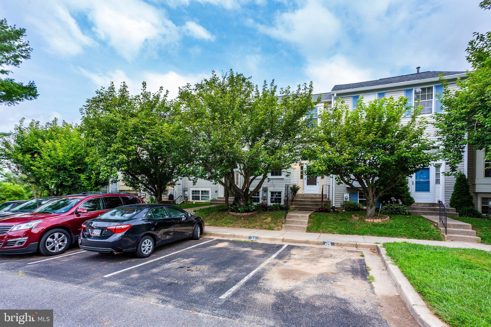 FLOWER HILL - Residential