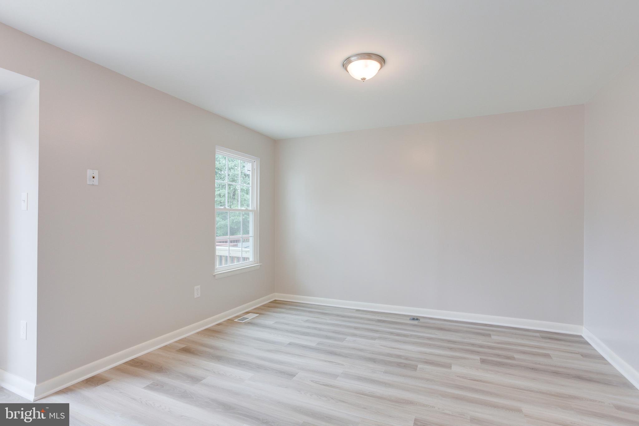 FLOWER HILL - Residential