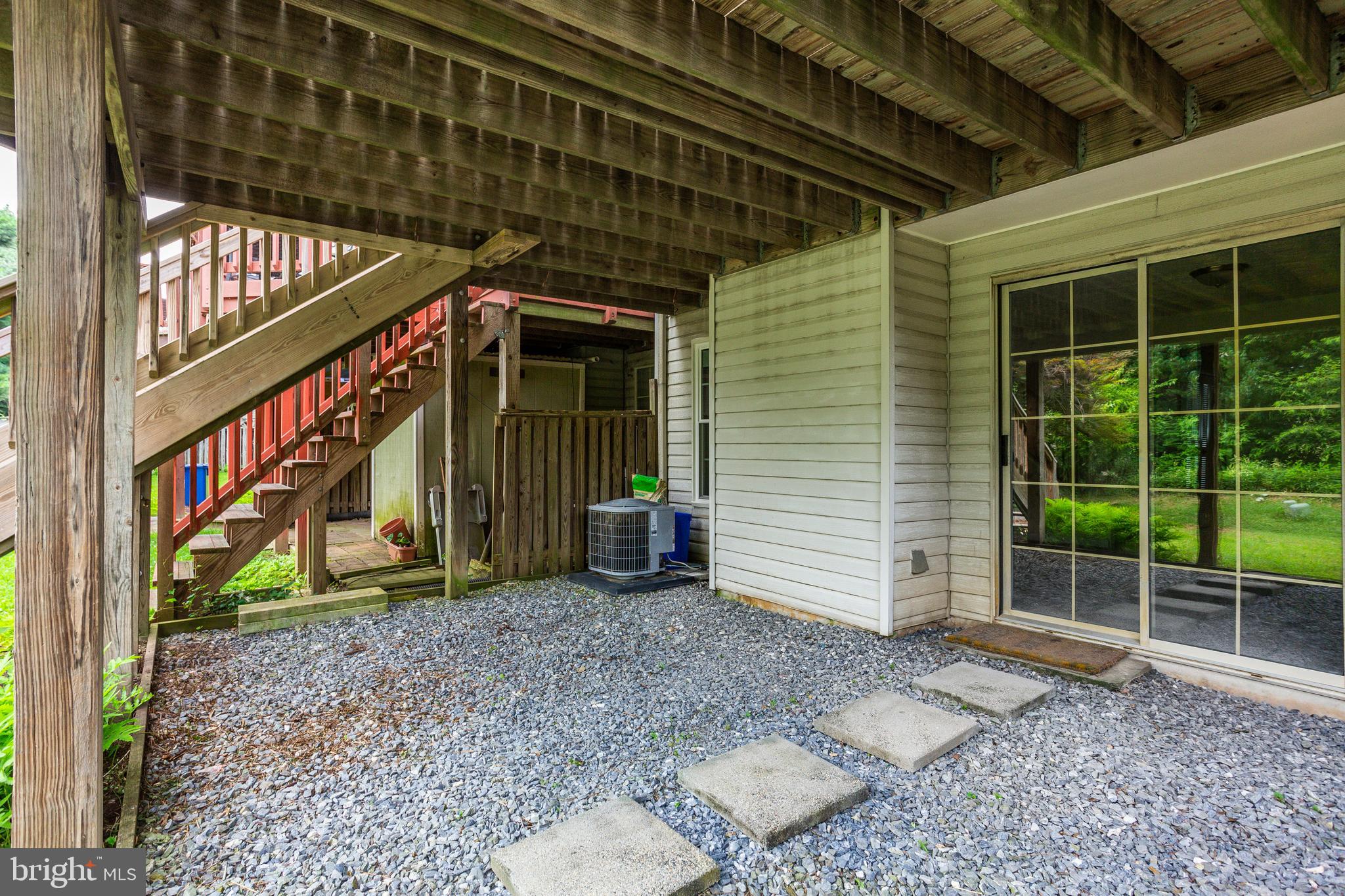 FLOWER HILL - Residential