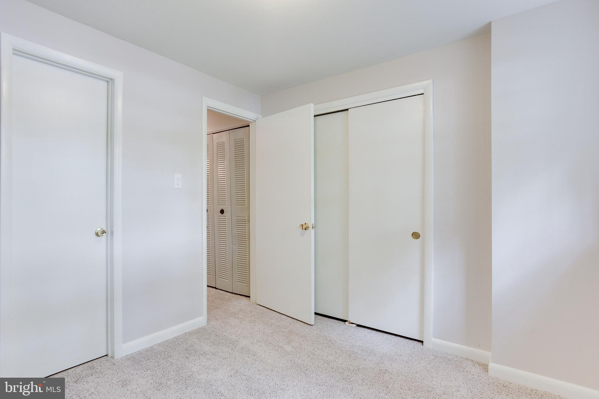 FLOWER HILL - Residential