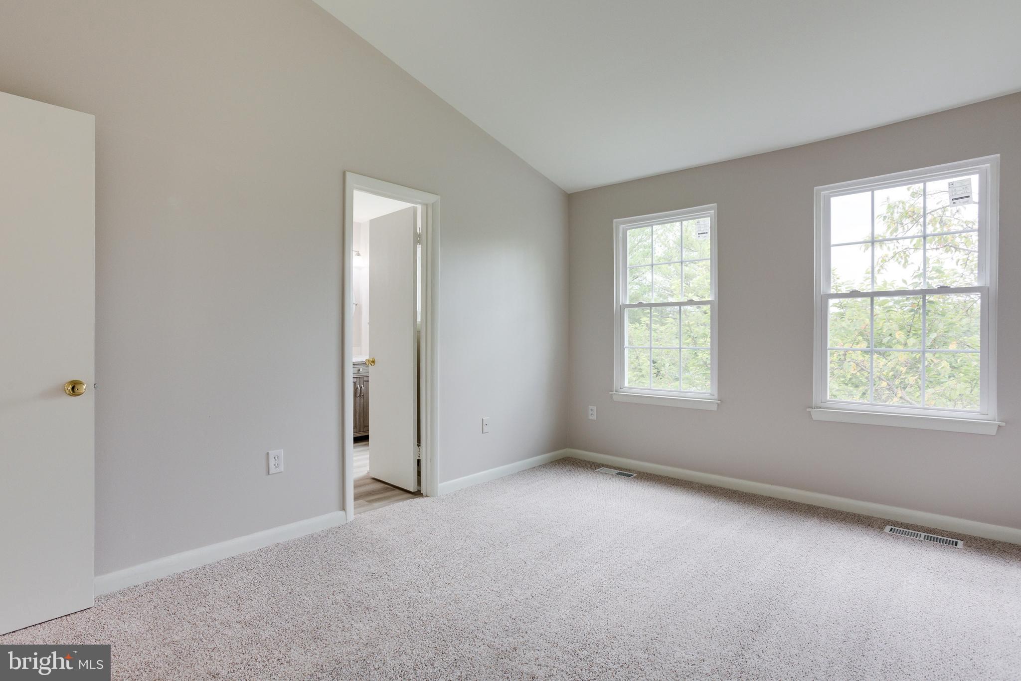 FLOWER HILL - Residential