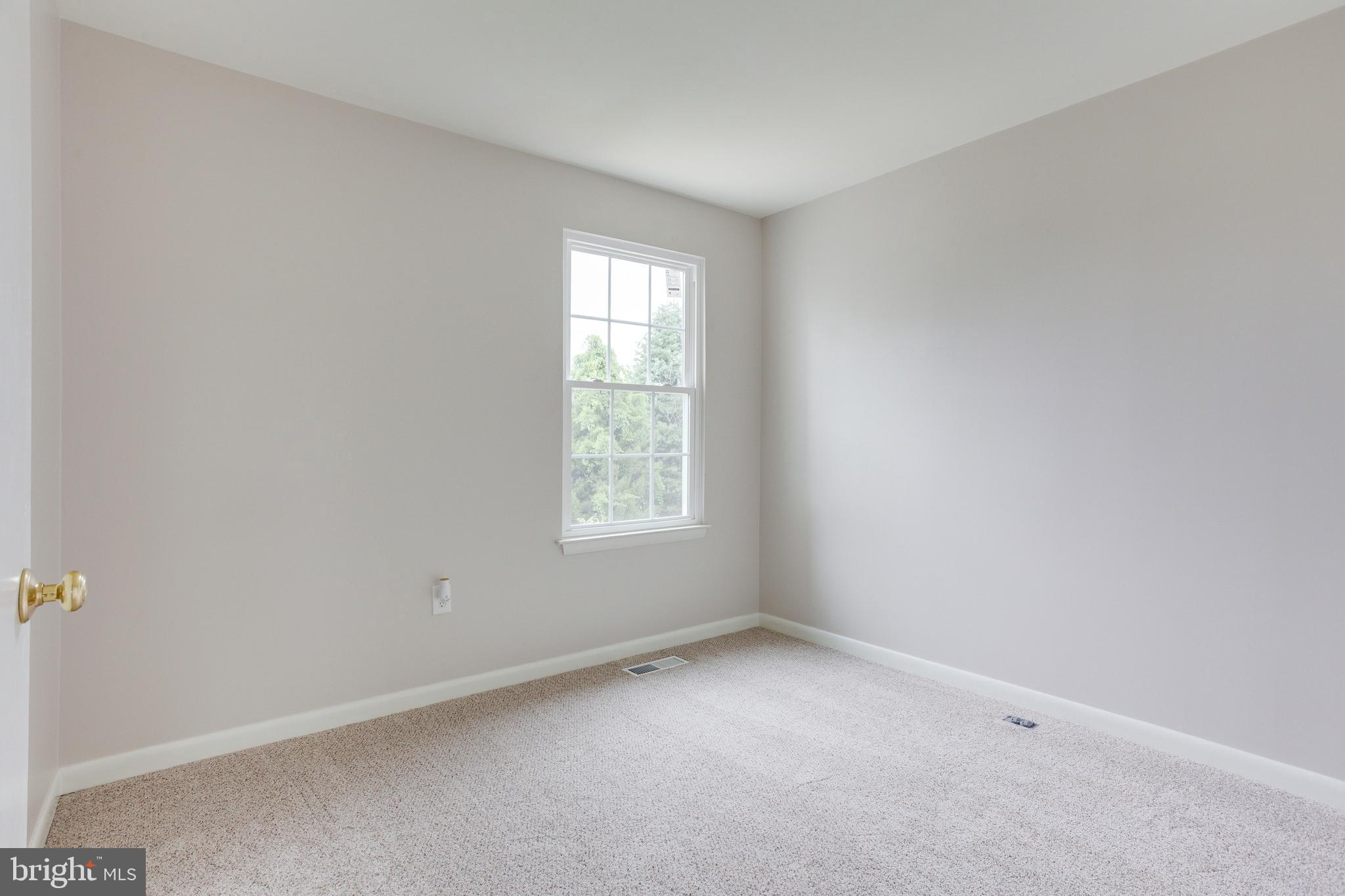 FLOWER HILL - Residential