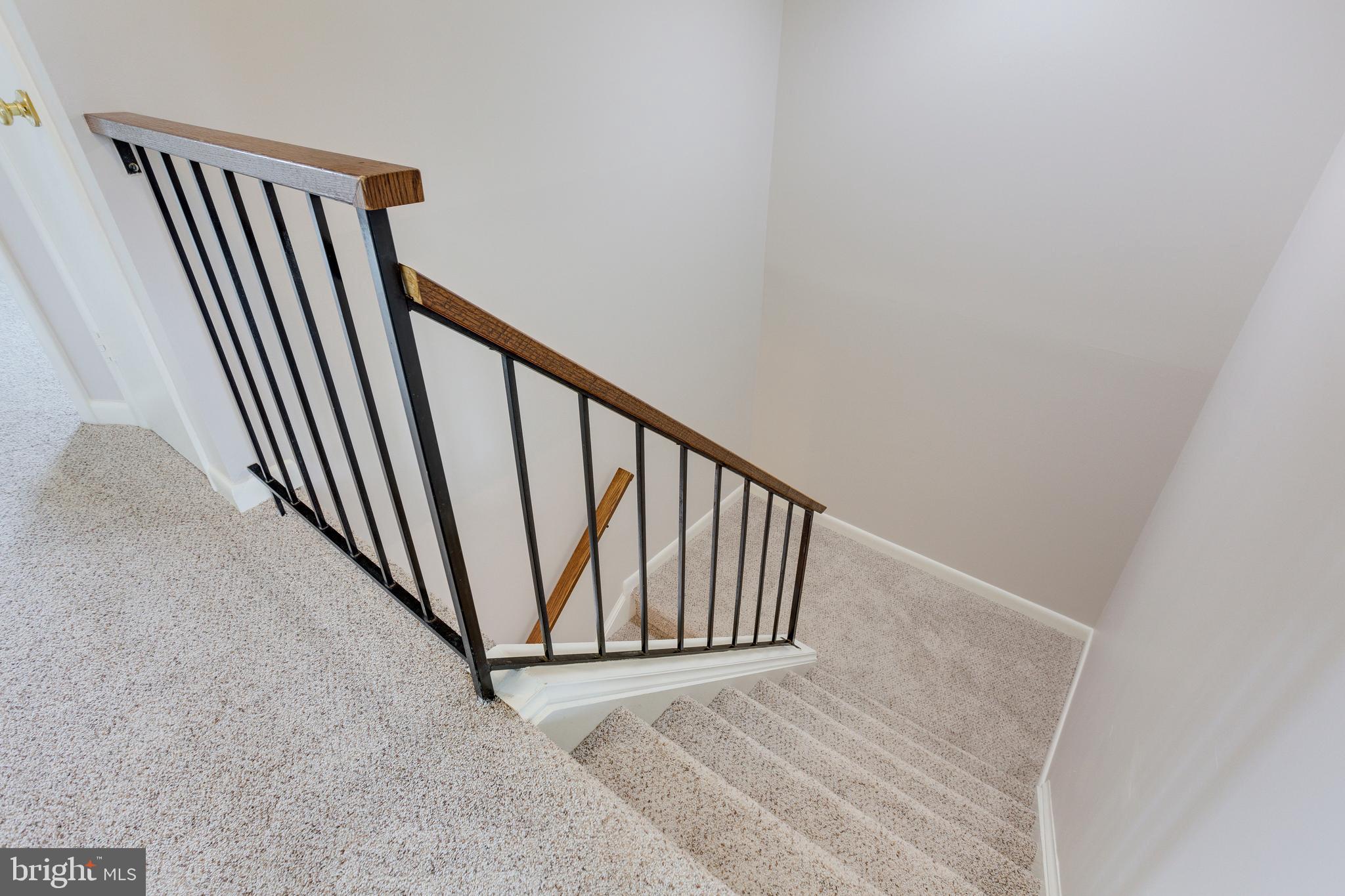 FLOWER HILL - Residential