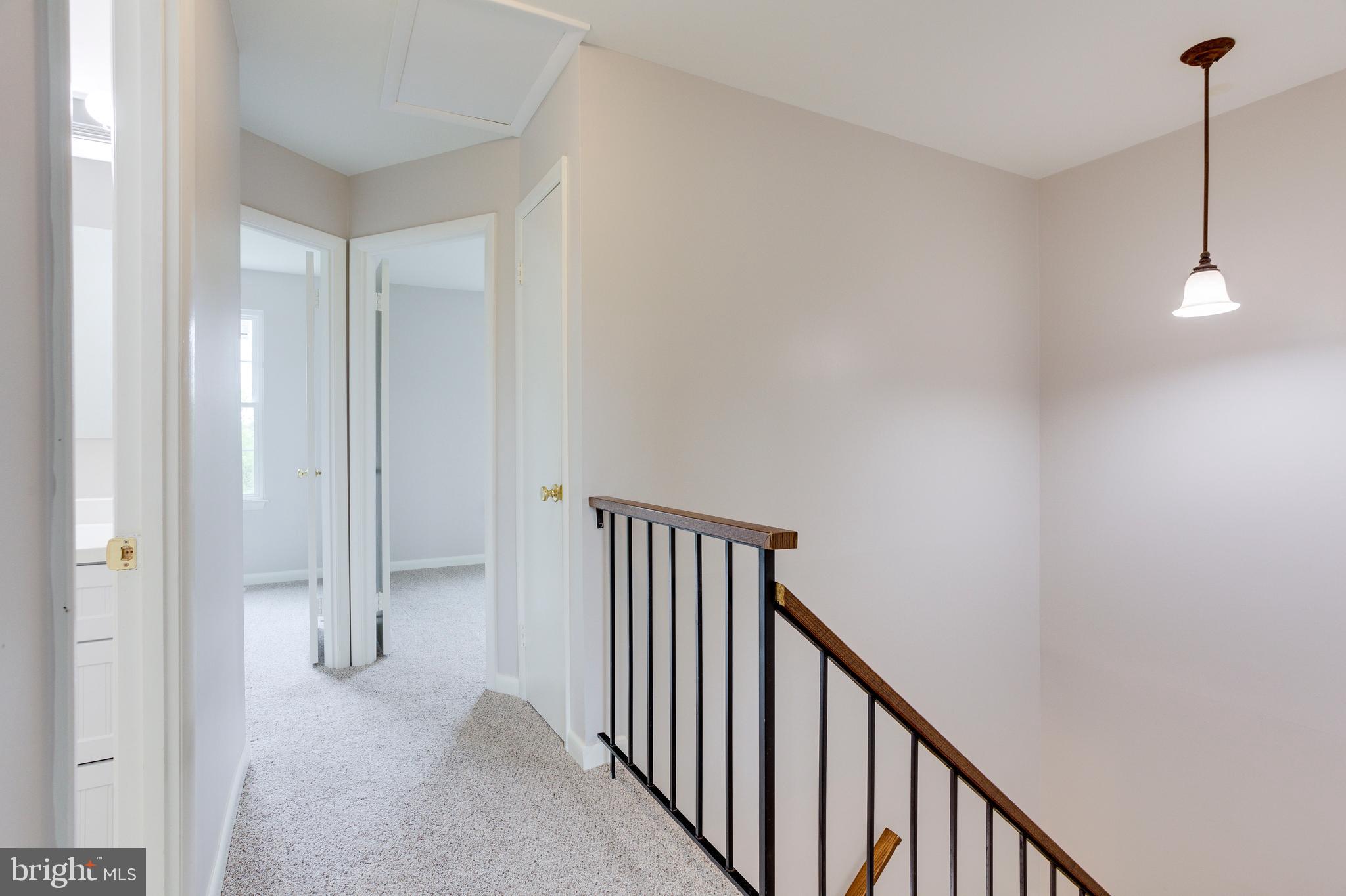 FLOWER HILL - Residential