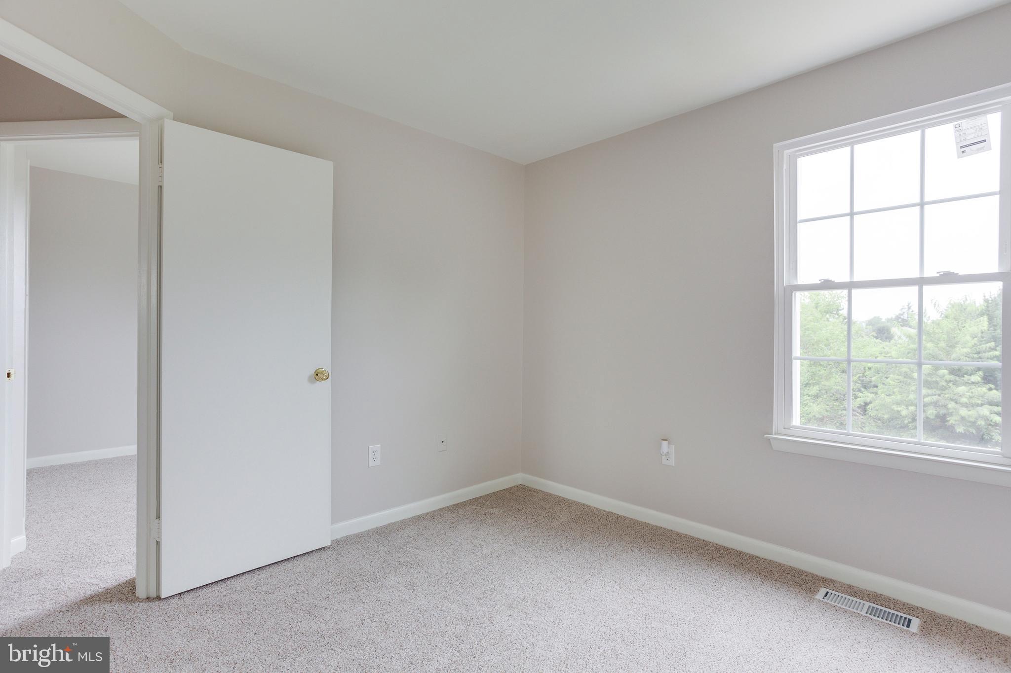 FLOWER HILL - Residential