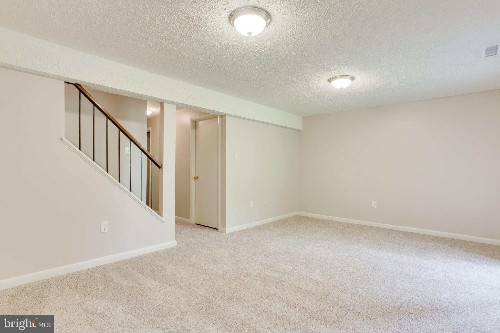 FLOWER HILL - Residential