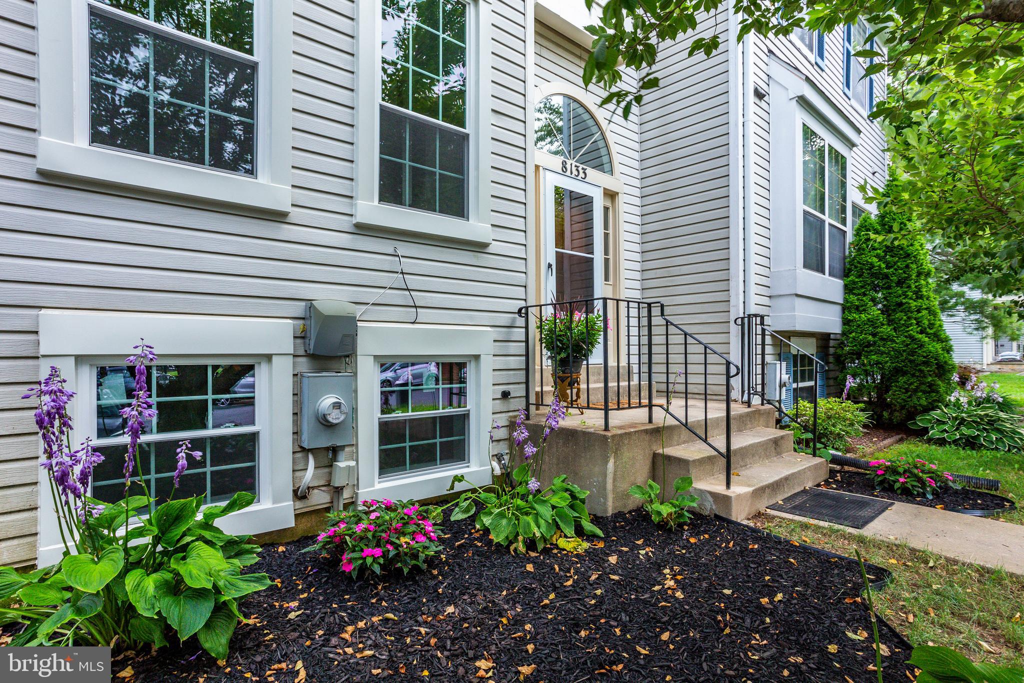 FLOWER HILL - Residential