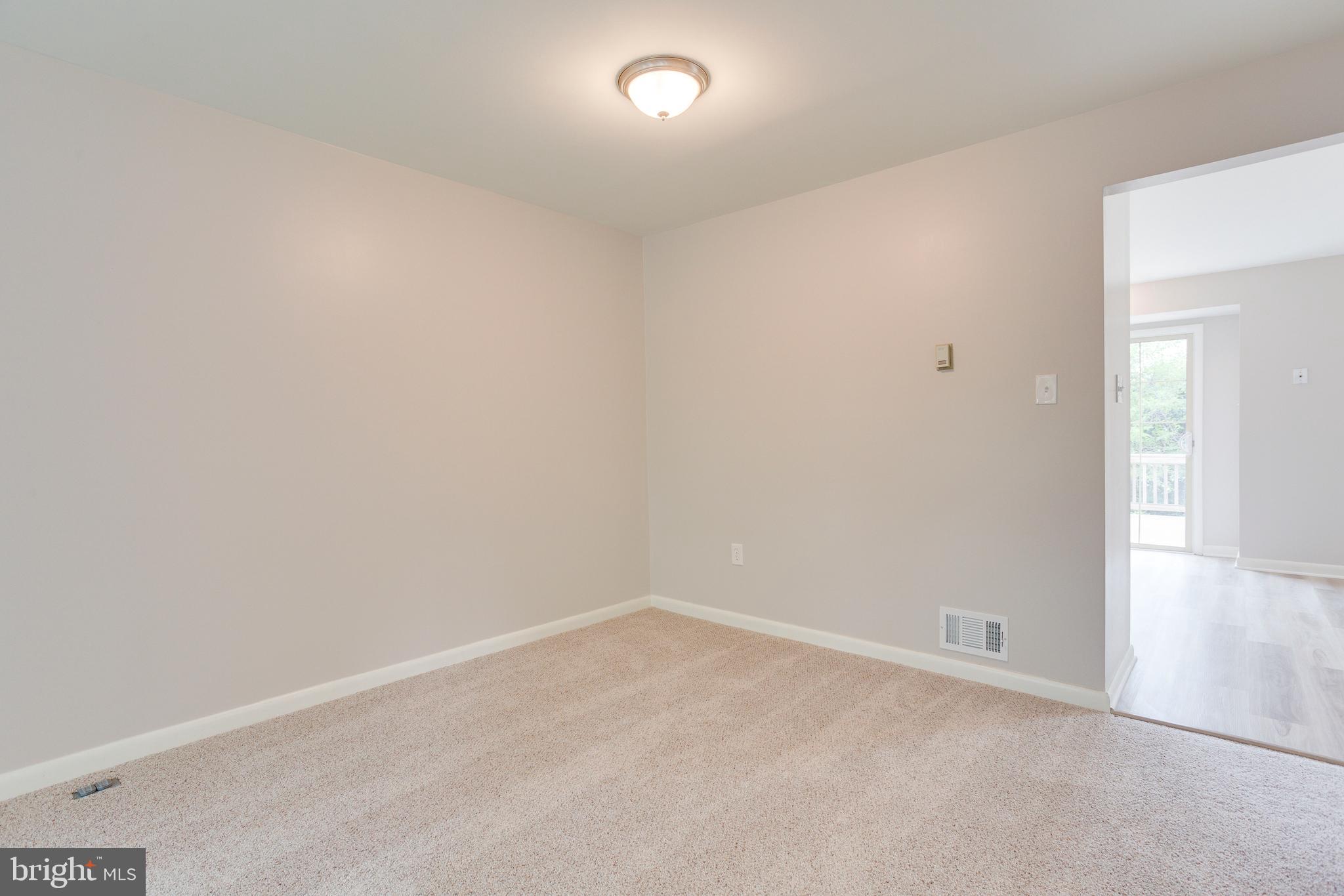 FLOWER HILL - Residential