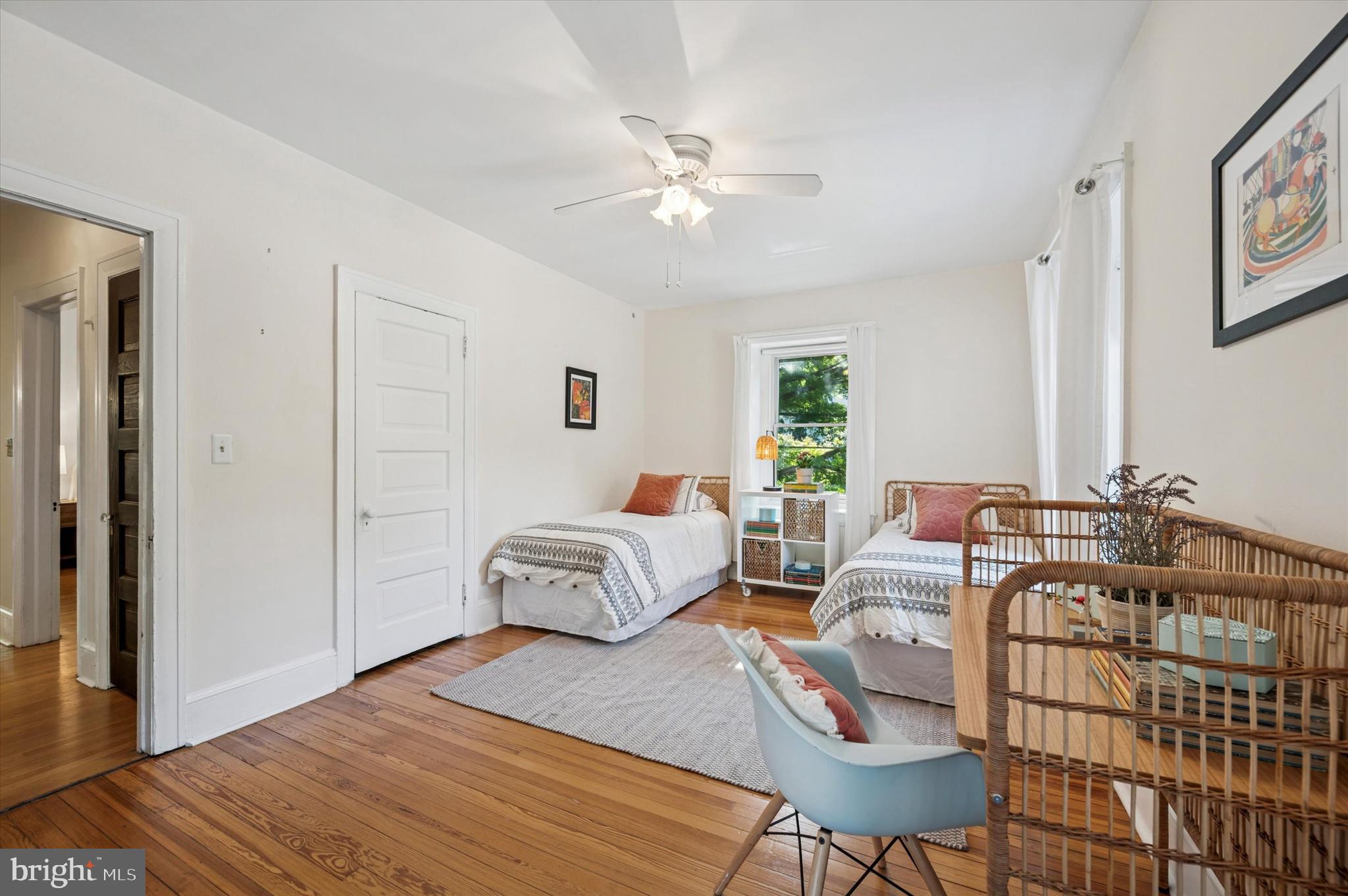 CHESTNUT HILL - Residential