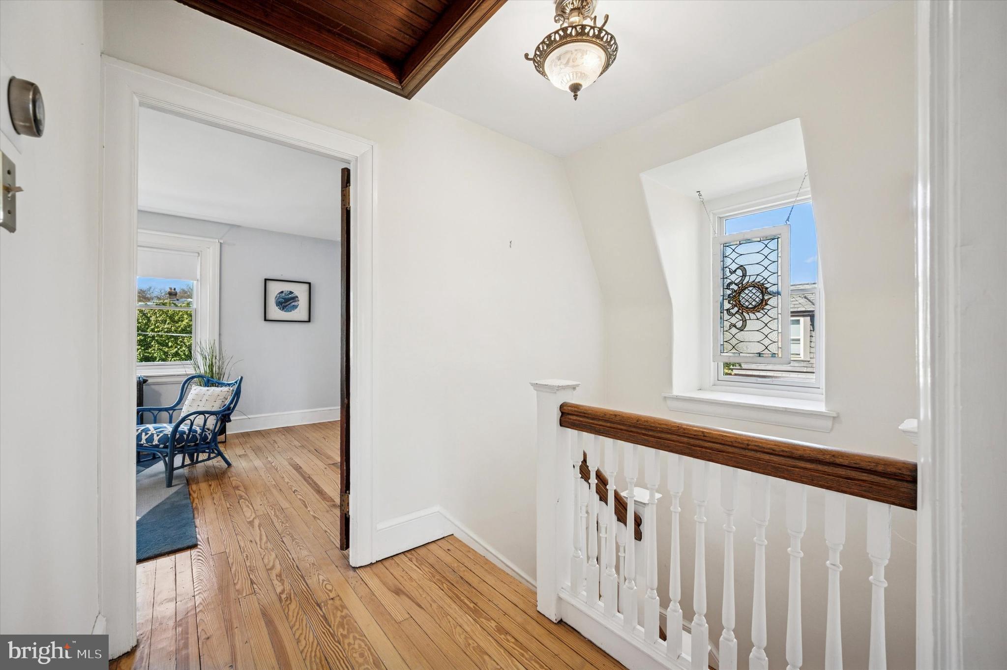 CHESTNUT HILL - Residential