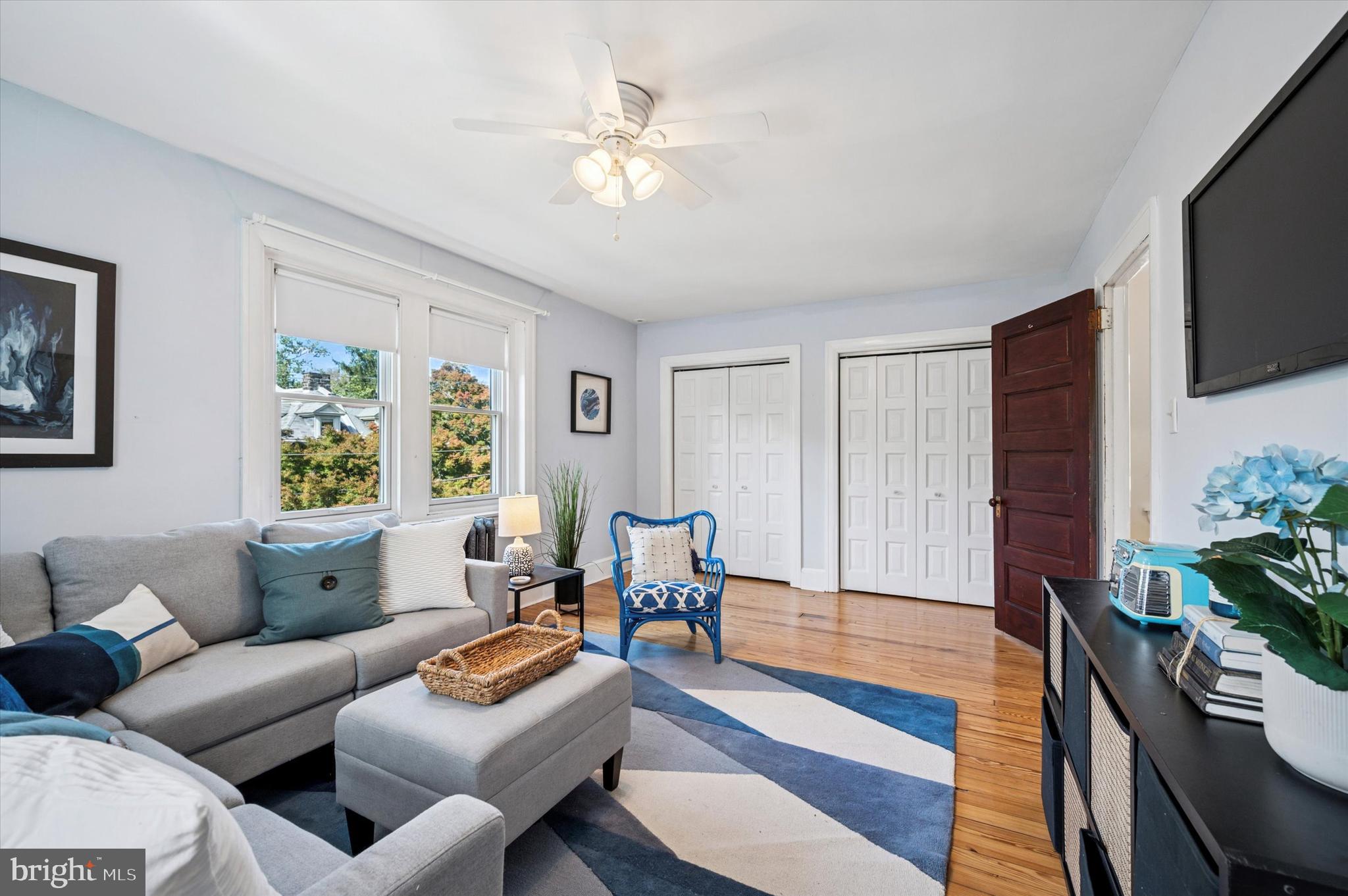 CHESTNUT HILL - Residential