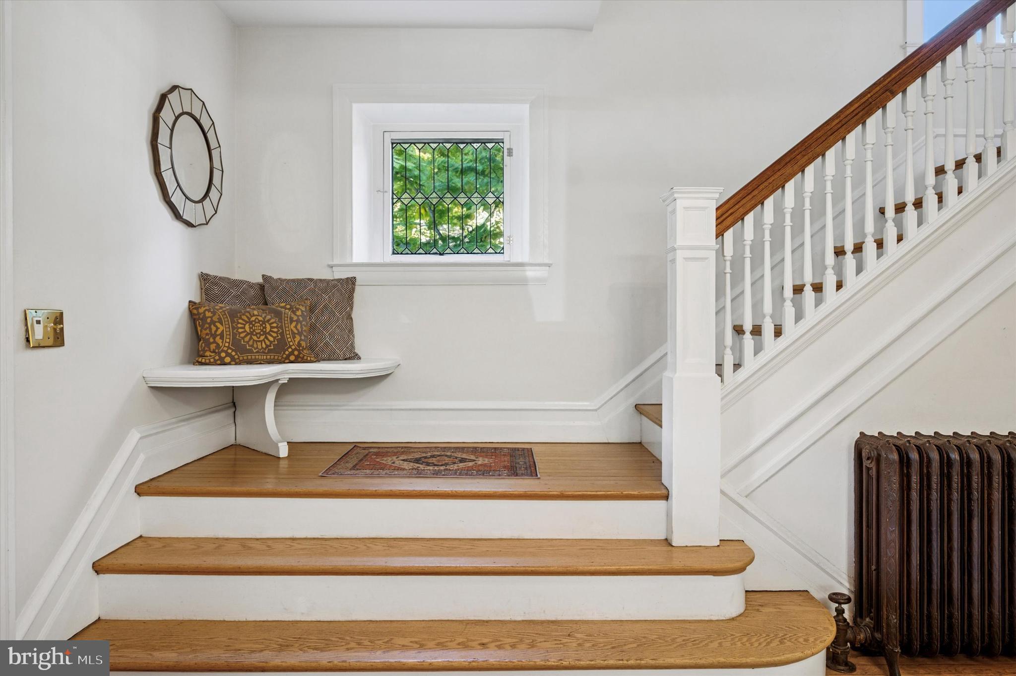 CHESTNUT HILL - Residential