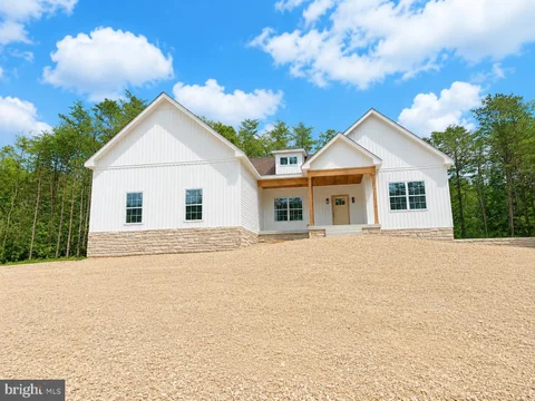 MLS: WVMO2007908