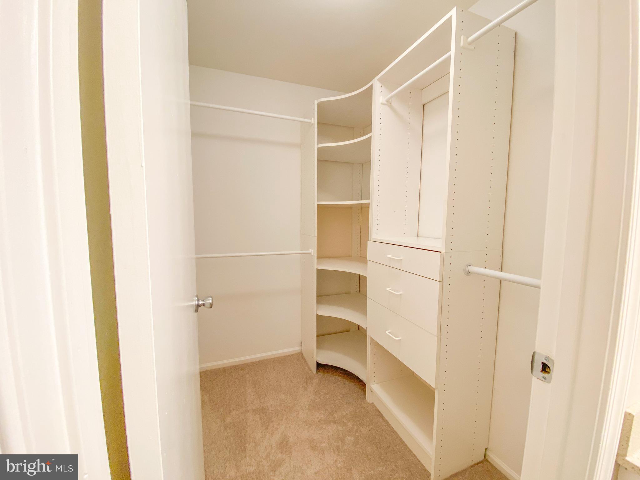 VILLAGE OF LONG REACH - Residential