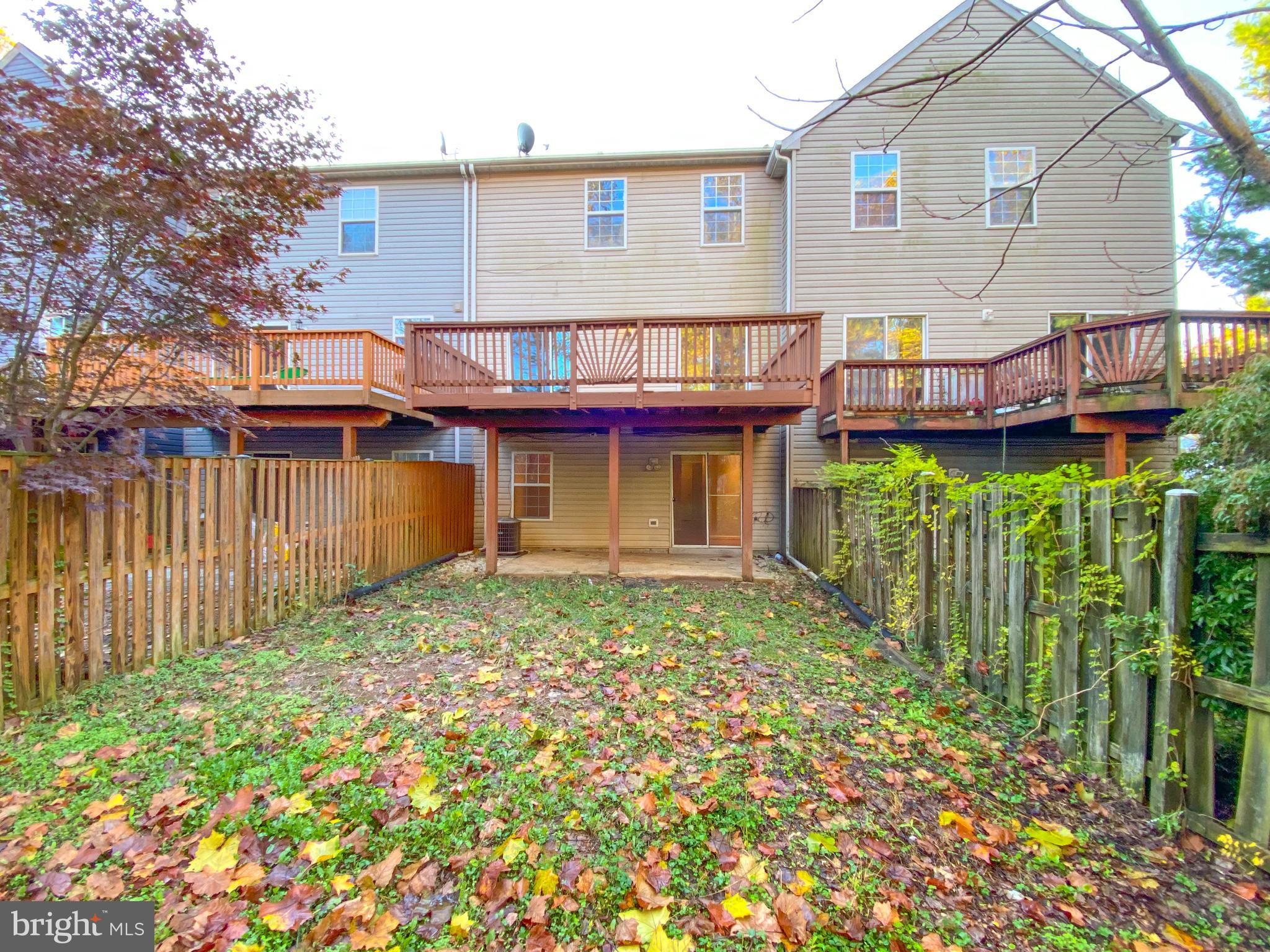 VILLAGE OF LONG REACH - Residential